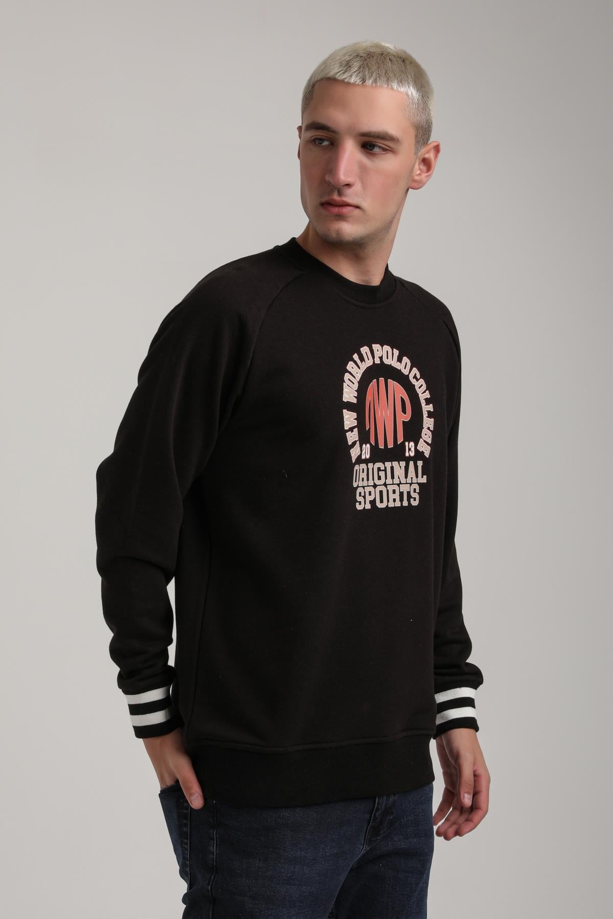 Bisiklet Yaka Siyah Slim Fit Sweatshirt 24FWM60187