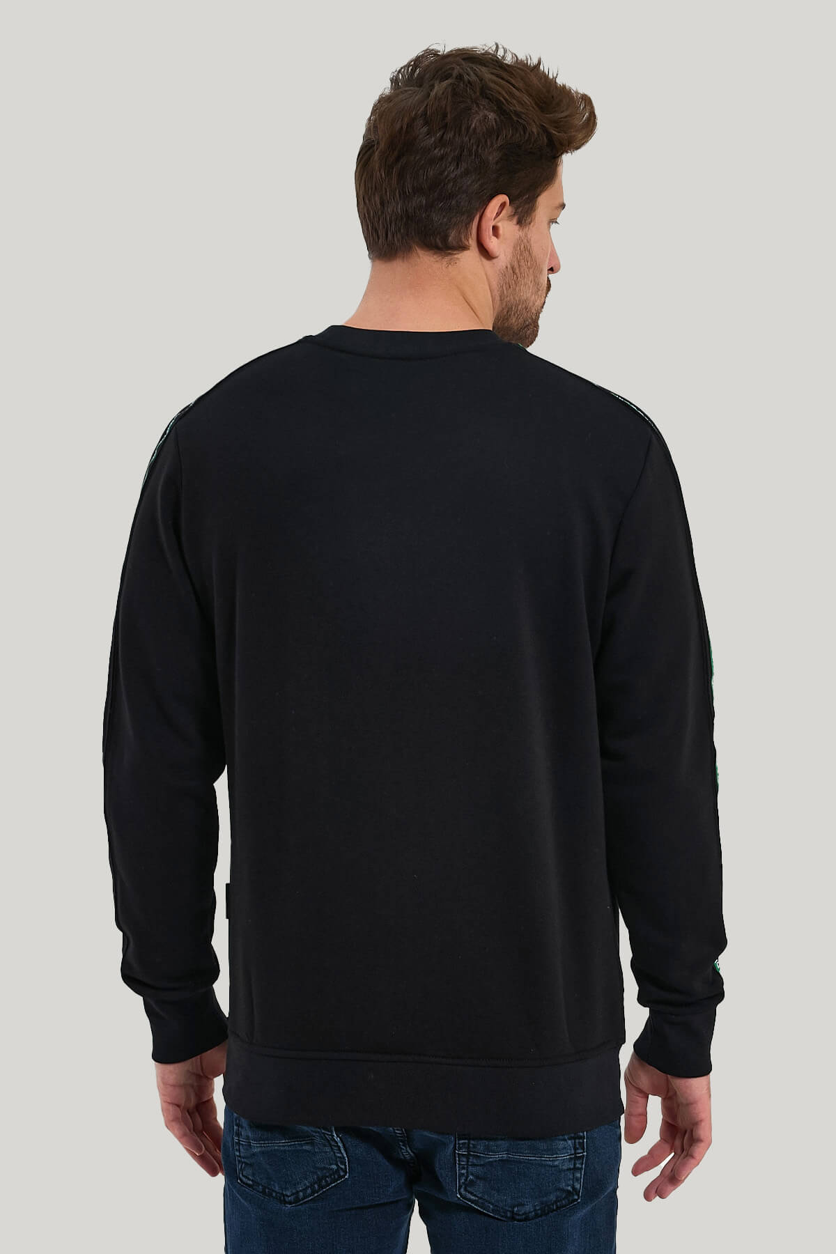 Bisiklet Yaka Siyah Slim Fit Sweatshirt 23FWM60145