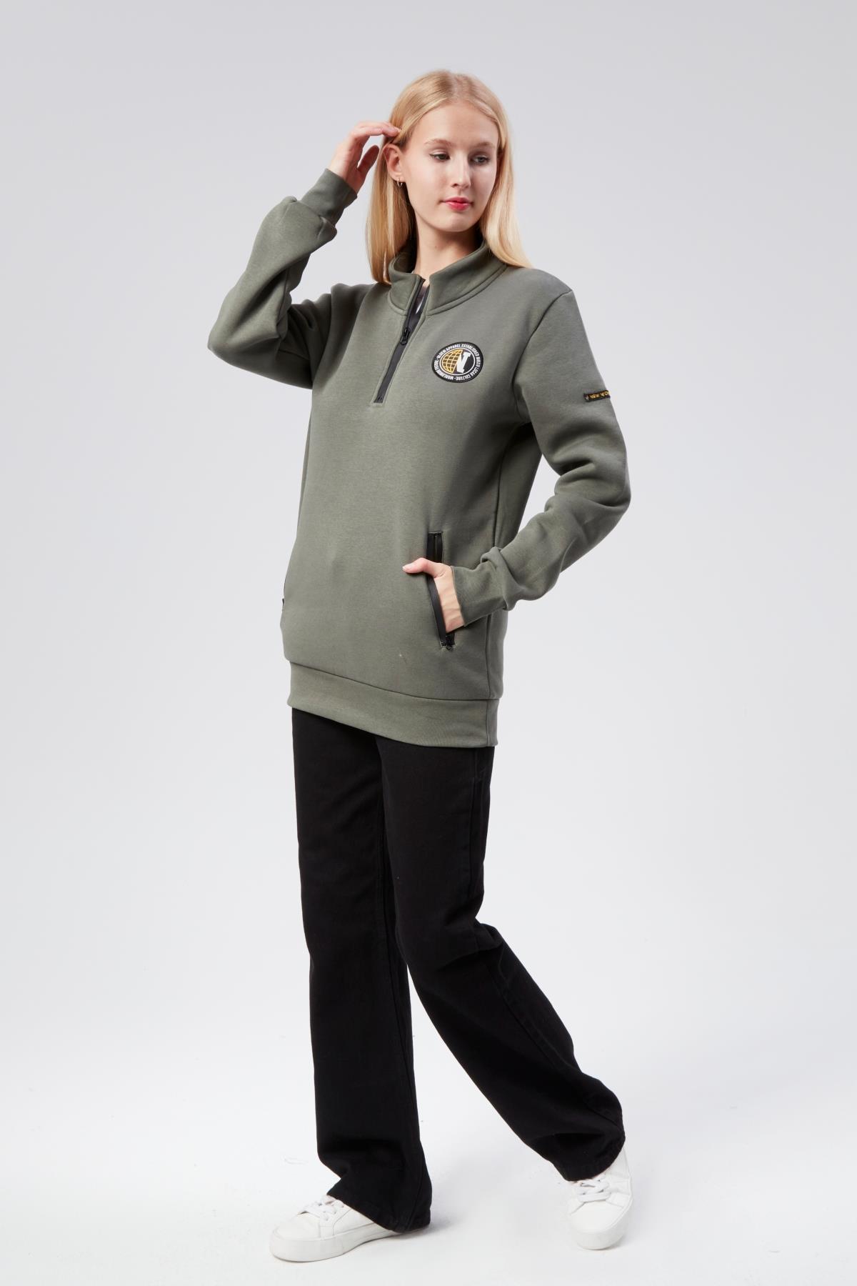 Dik Yaka Kadın Haki Slim Fit Sweatshirt 24FWW64083