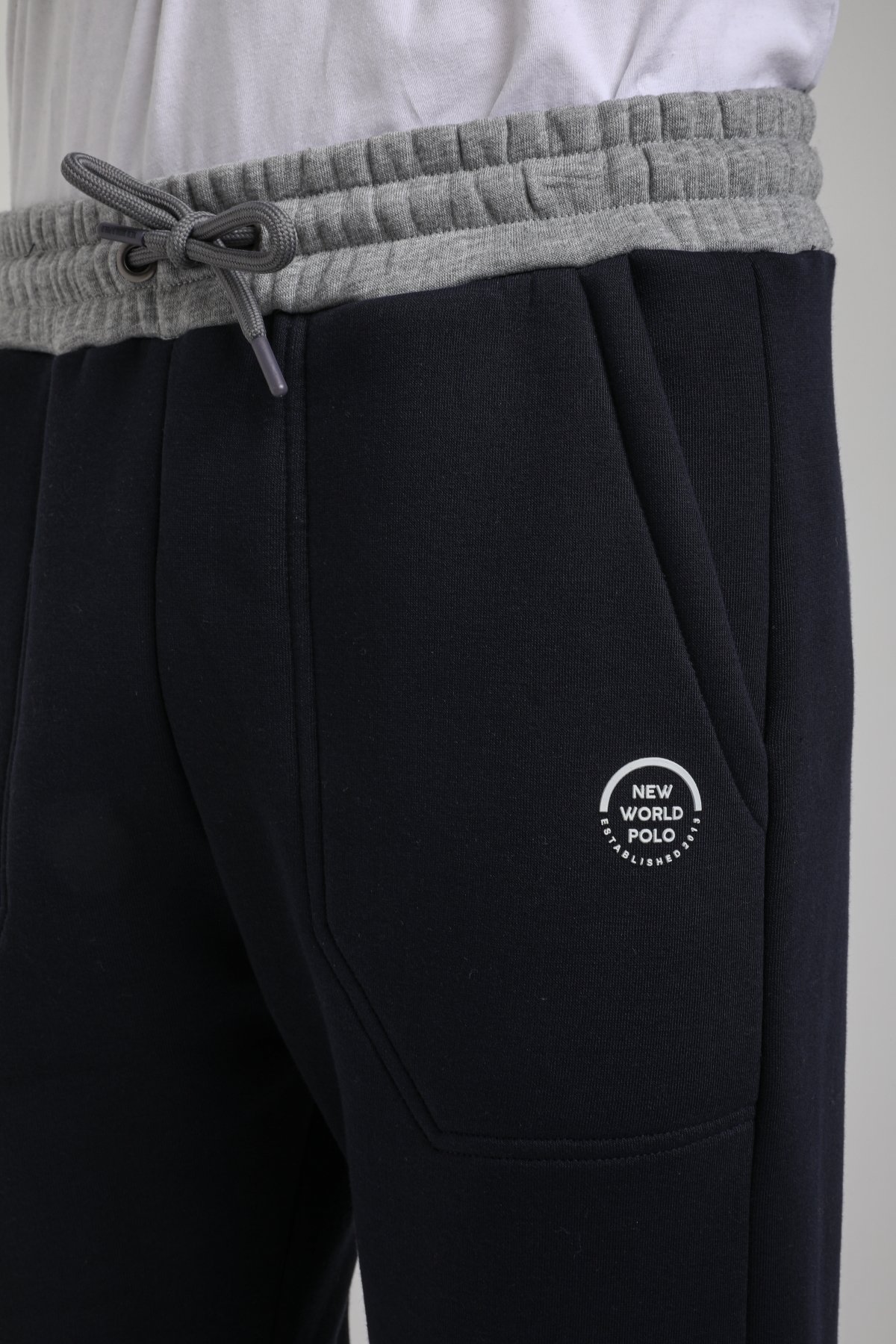 Kapşonlu Ve Fermuarlı Lacivert Slim Fit Full-Zip Sweatshirt 23FWM64068