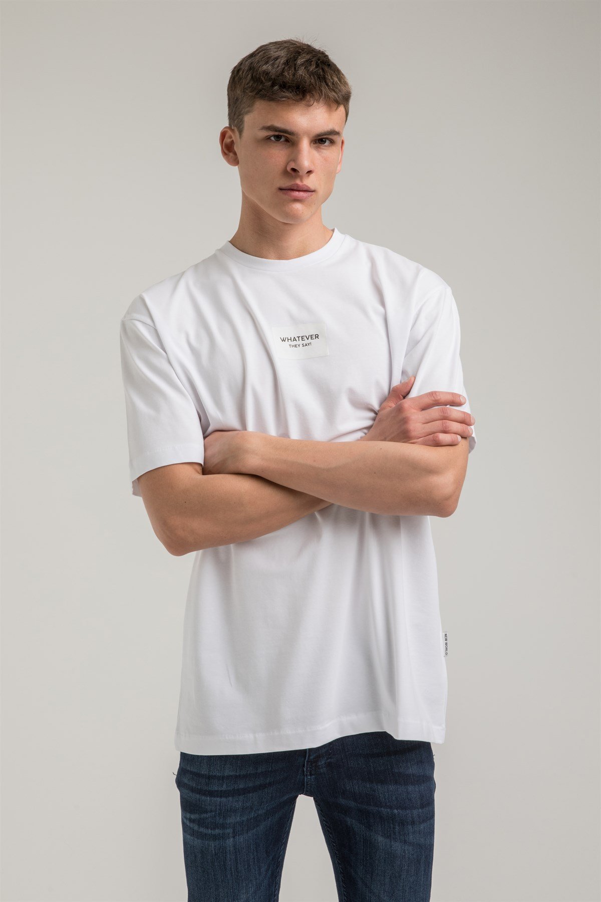 New World Polo Bisiklet Yaka Beyaz Oversize Baskılı T-Shirt 21SSM20231
