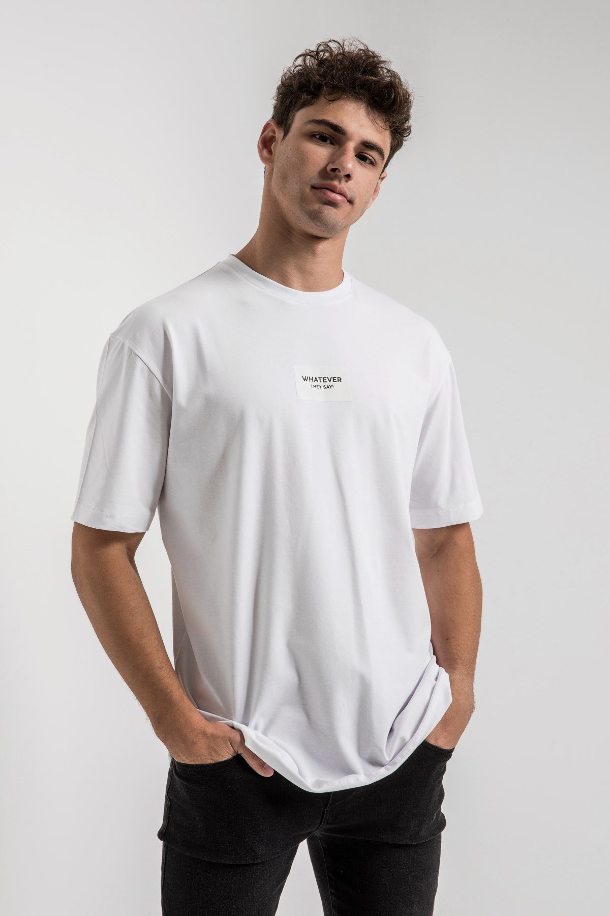 New World Polo Bisiklet Yaka Beyaz Oversize Baskılı T-Shirt 21SSM20231
