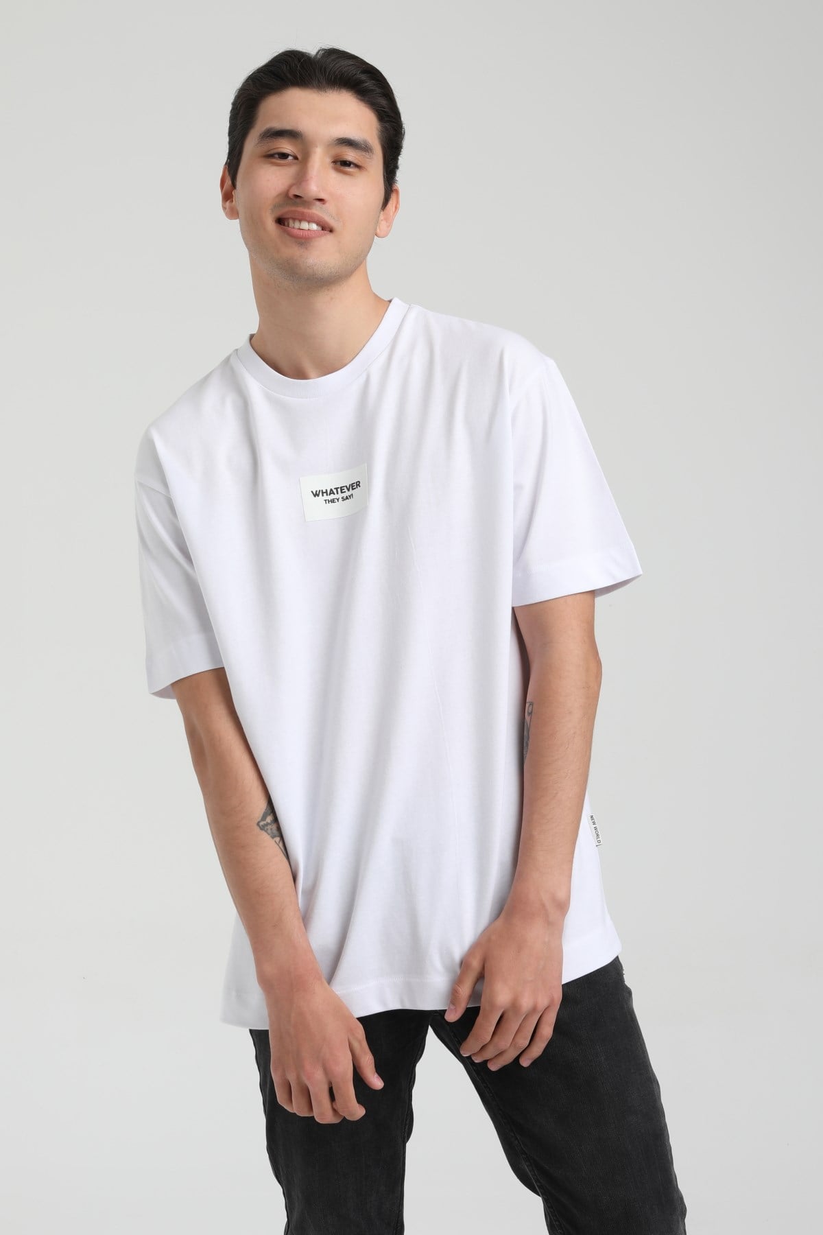 New World Polo Bisiklet Yaka Beyaz Oversize Baskılı T-Shirt 21SSM20231