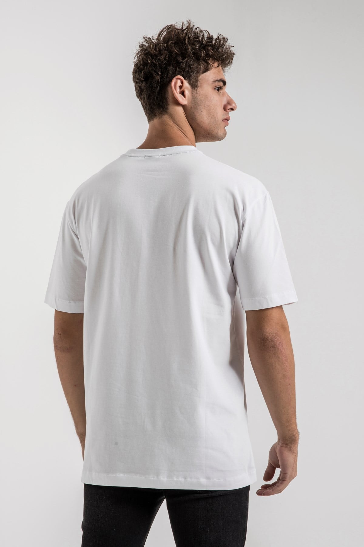 New World Polo Bisiklet Yaka Beyaz Oversize Baskılı T-Shirt 21SSM20231