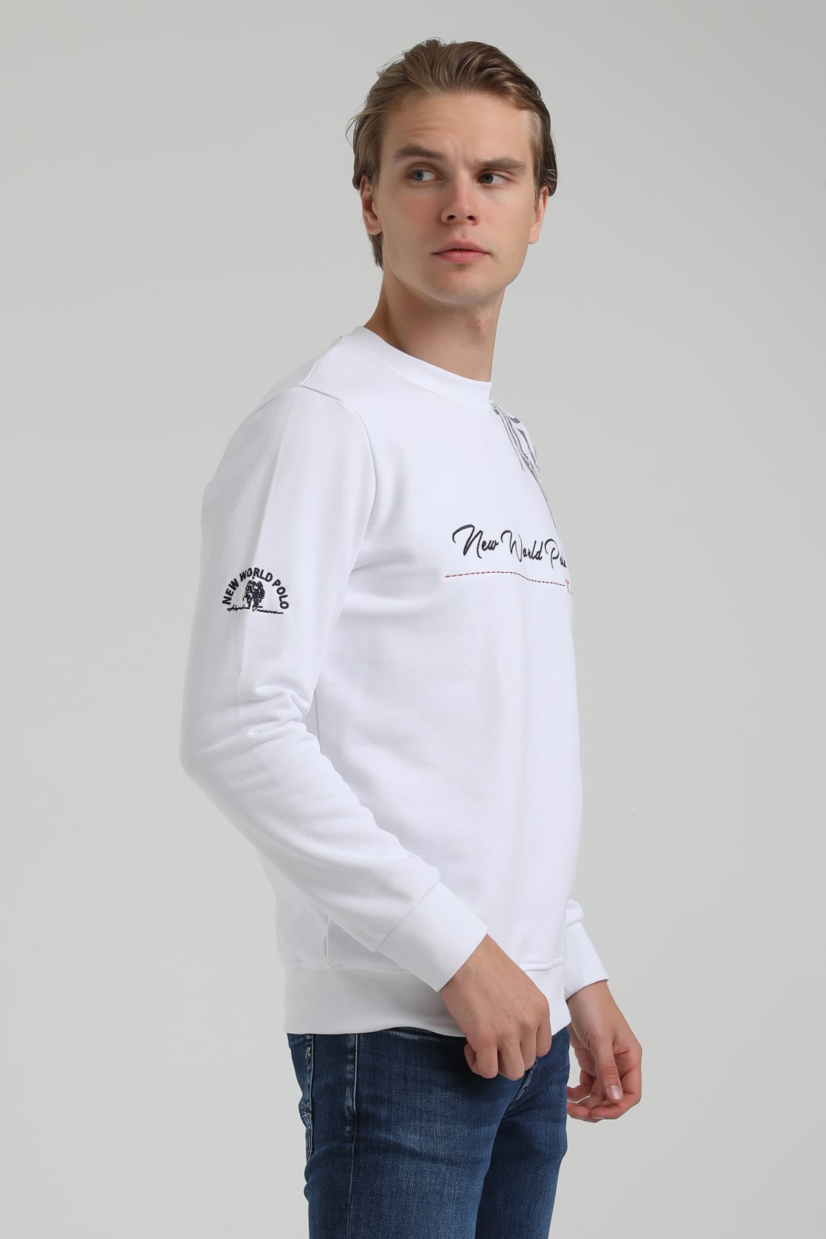 New World Polo Bisiklet Yaka Beyaz Regular Sweatshirt 22FWM60139