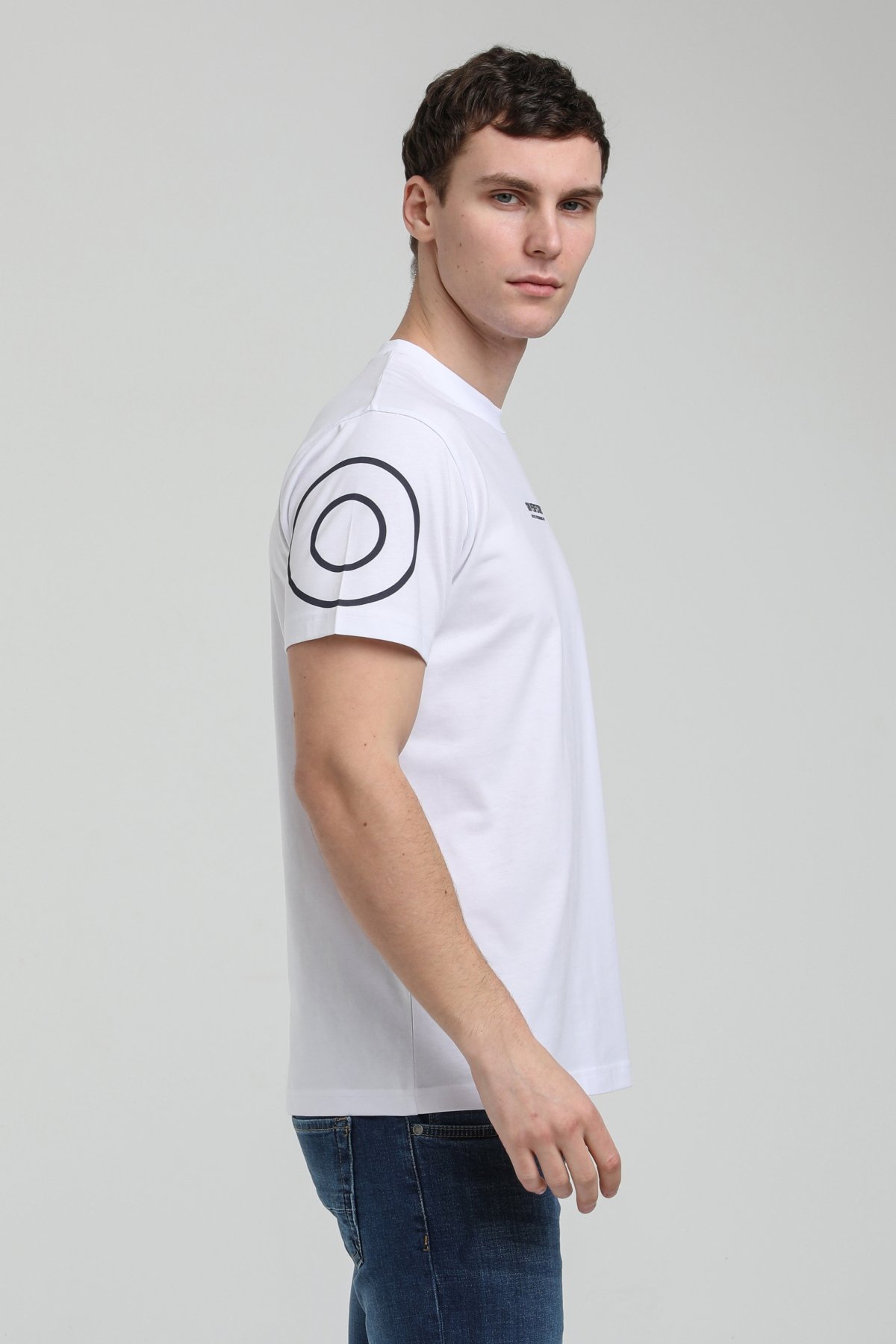 New World Polo Bisiklet Yaka Beyaz Slim Fit Tişört 23SSM20326