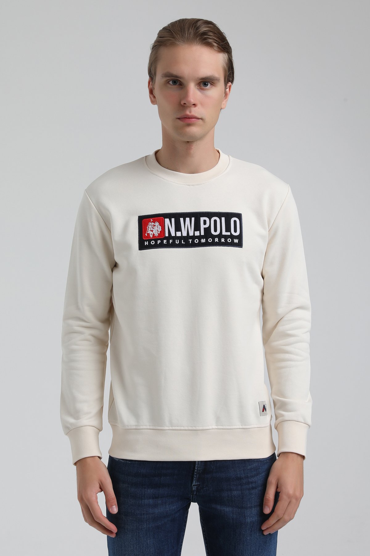 New World Polo Bisiklet Yaka Ekru Regular Sweatshirt 22FWM60127