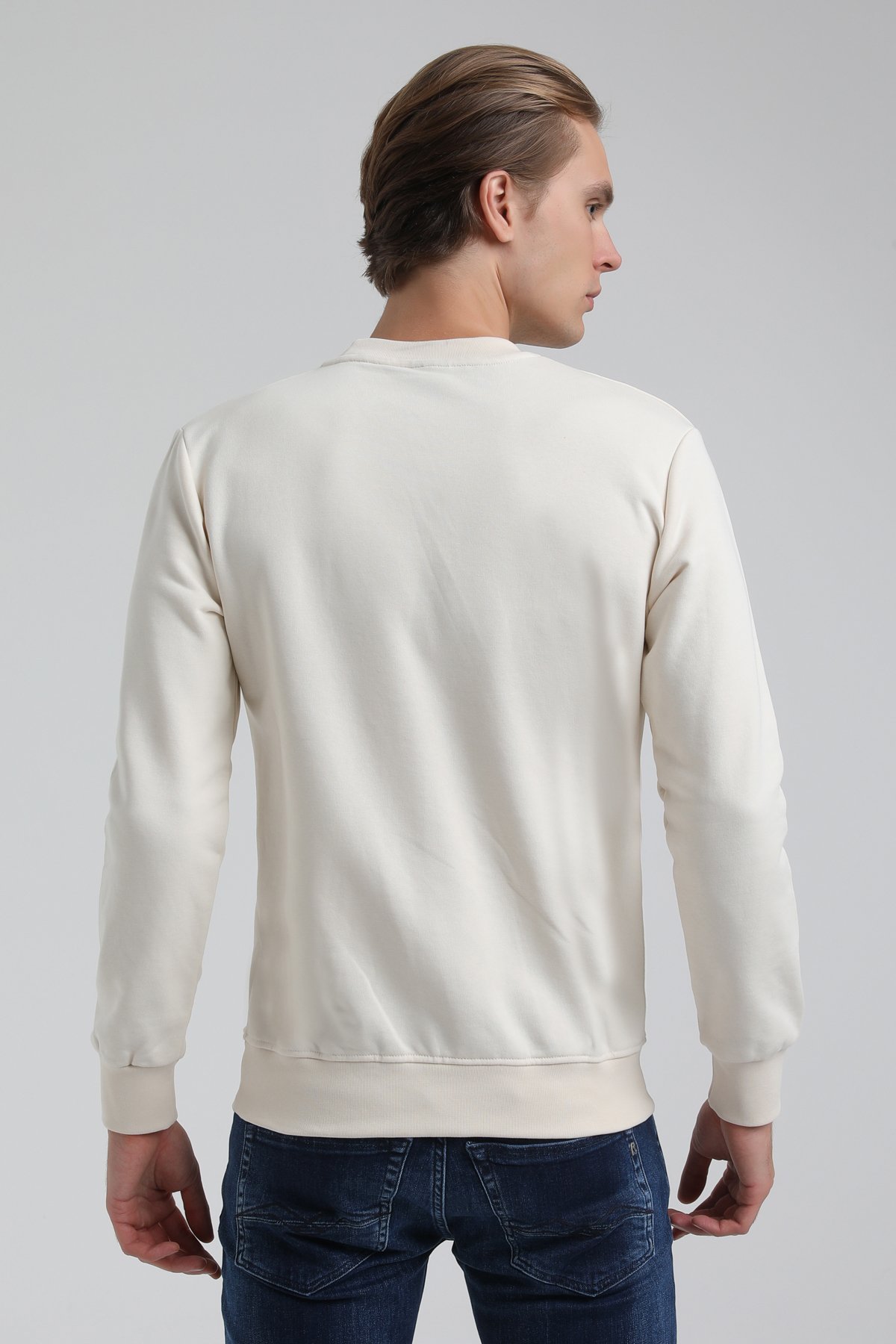 New World Polo Bisiklet Yaka Ekru Regular Sweatshirt 22FWM60127