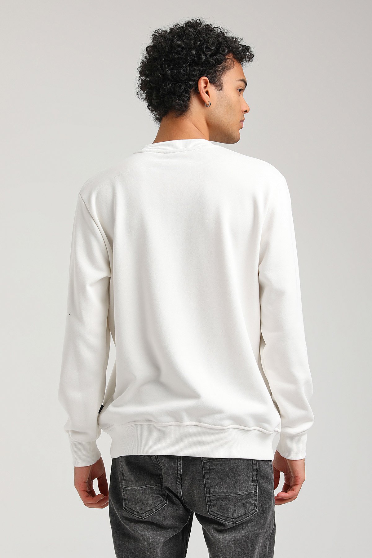 New World Polo Bisiklet Yaka Ekru Regular Custom Sweatshirt 23FWM60143