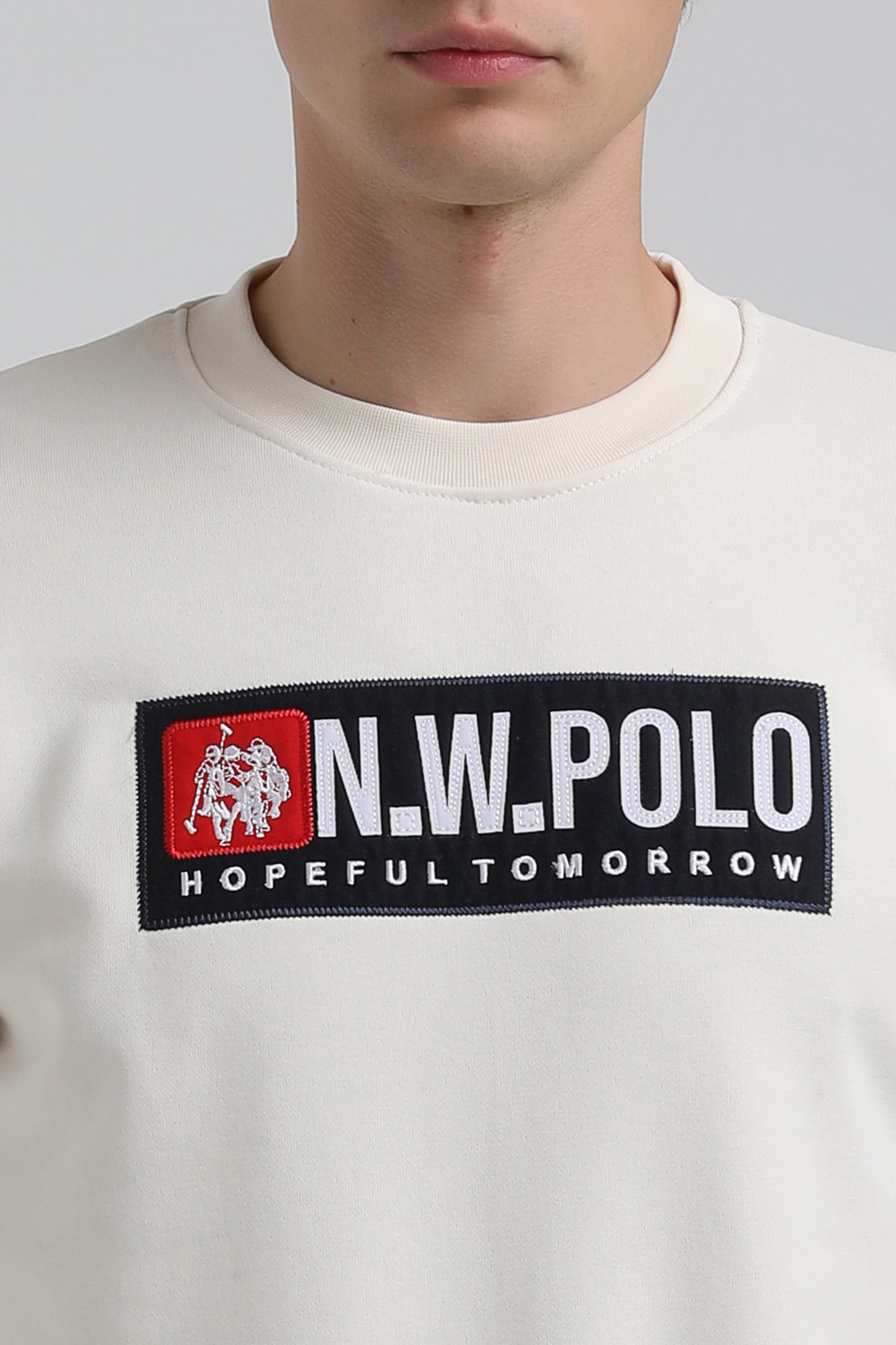 New World Polo Bisiklet Yaka Ekru Regular Sweatshirt 22FWM60127