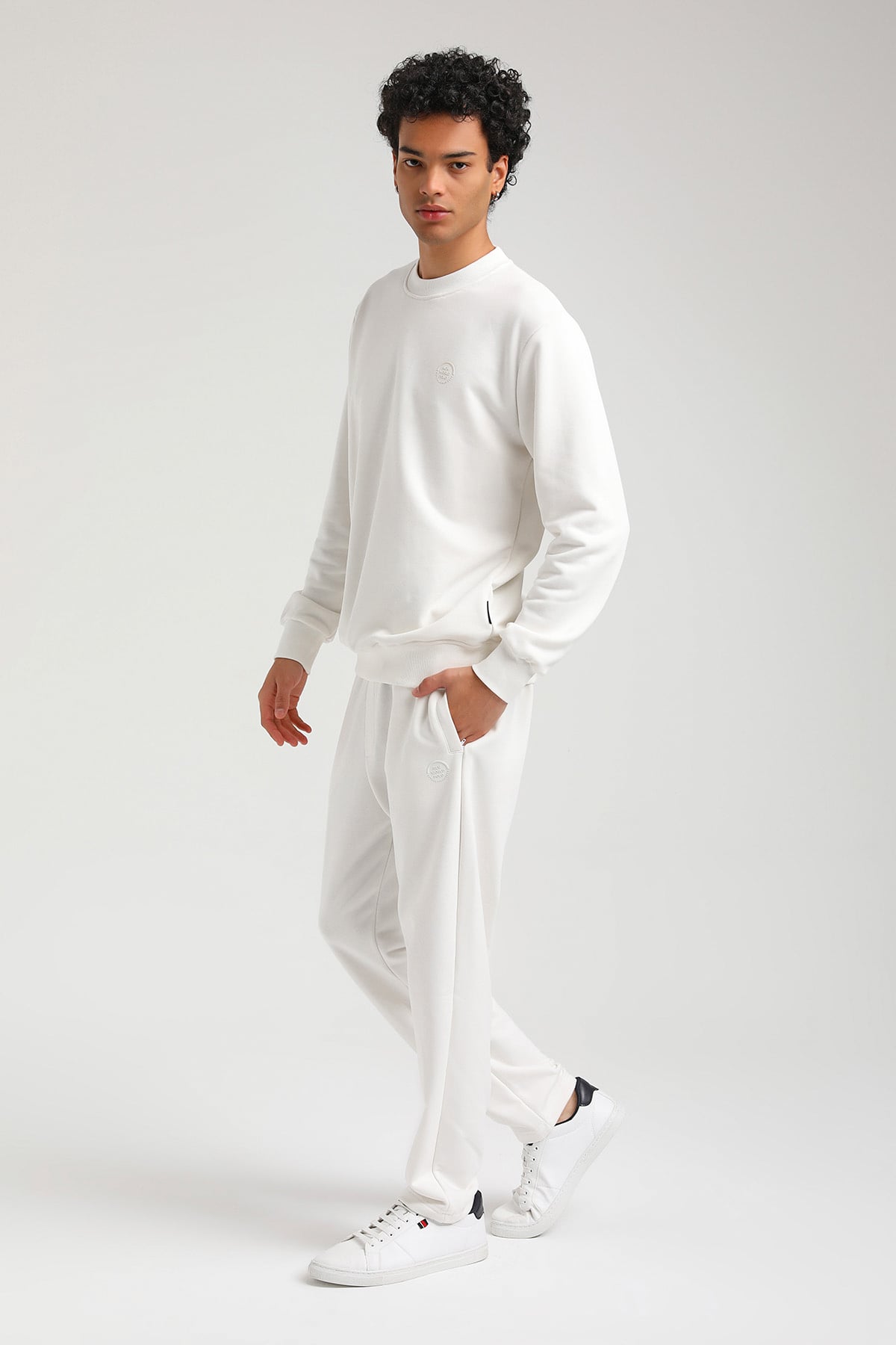New World Polo Bisiklet Yaka Ekru Regular Custom Sweatshirt 23FWM60142