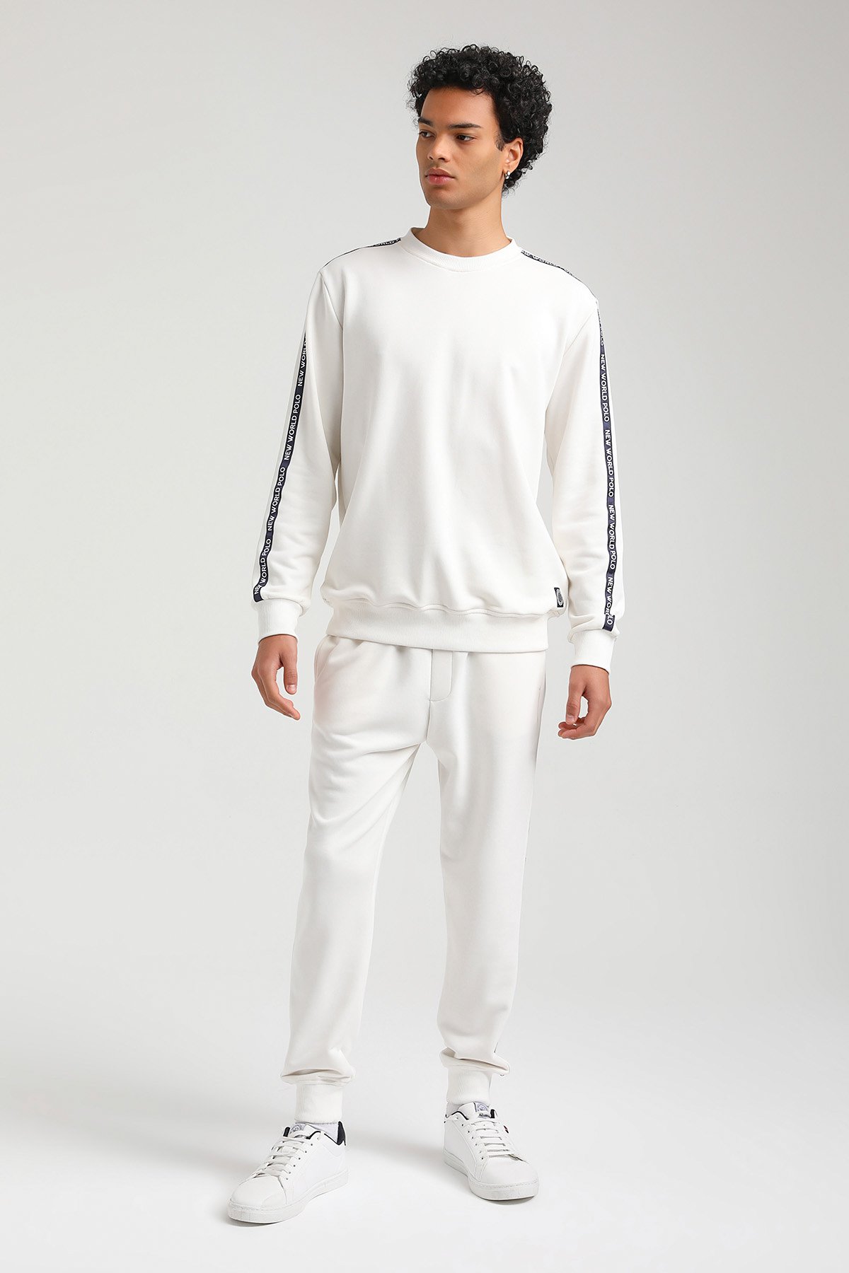 New World Polo Bisiklet Yaka Ekru Slim Fit Sweatshirt 23FWM60164