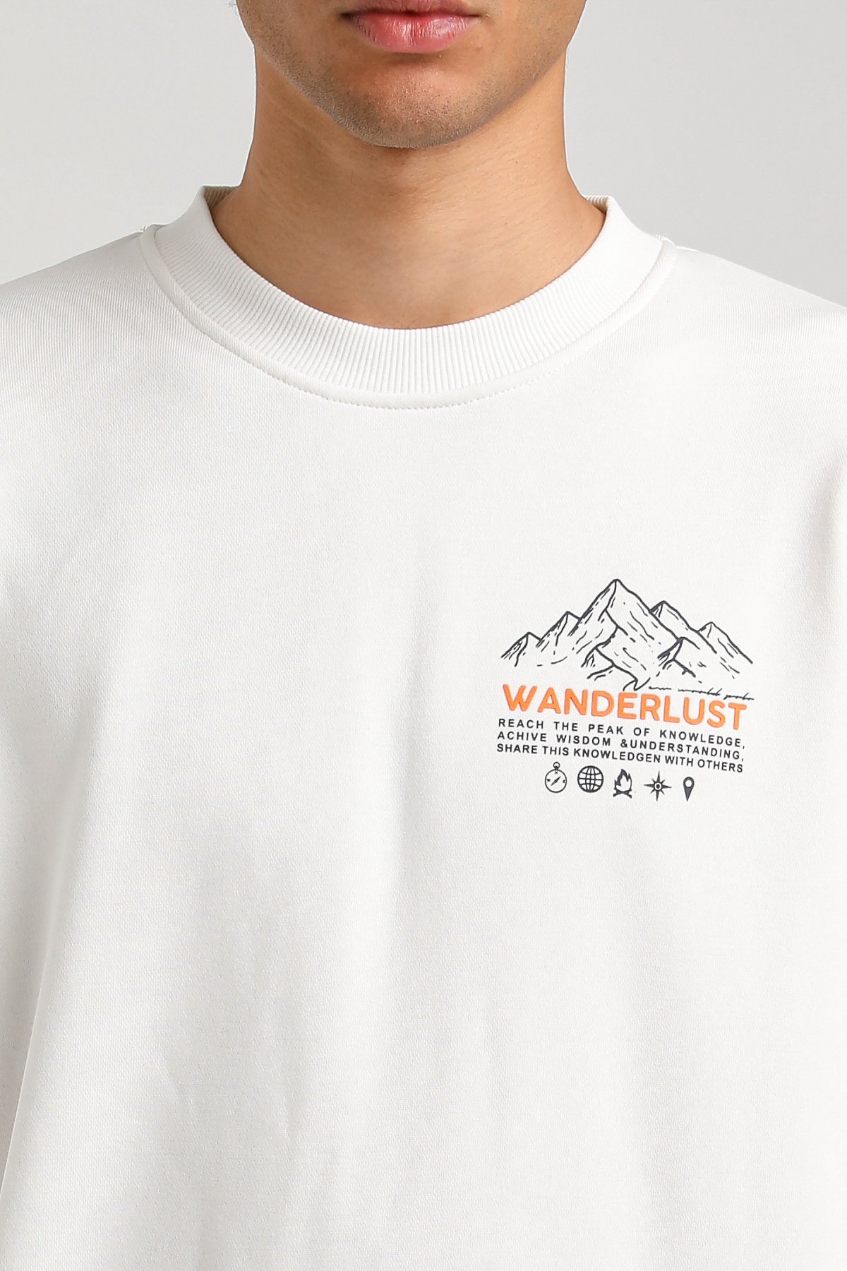 New World Polo Bisiklet Yaka Ekru Slim Fit Sweatshirt 23FWM60148