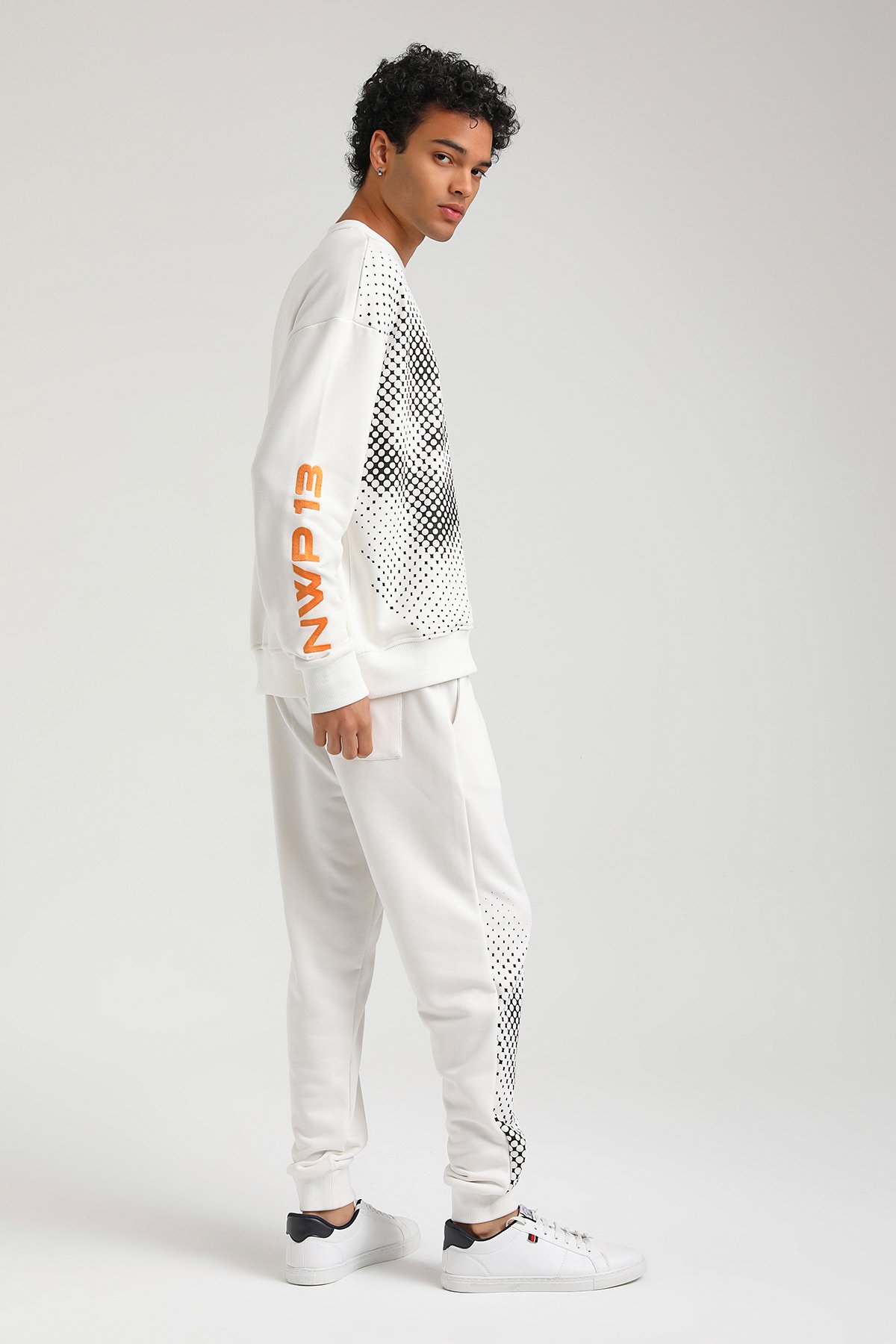 New World Polo Bisiklet Yaka Ekru Slim Fit Sweatshirt 23FWM60157