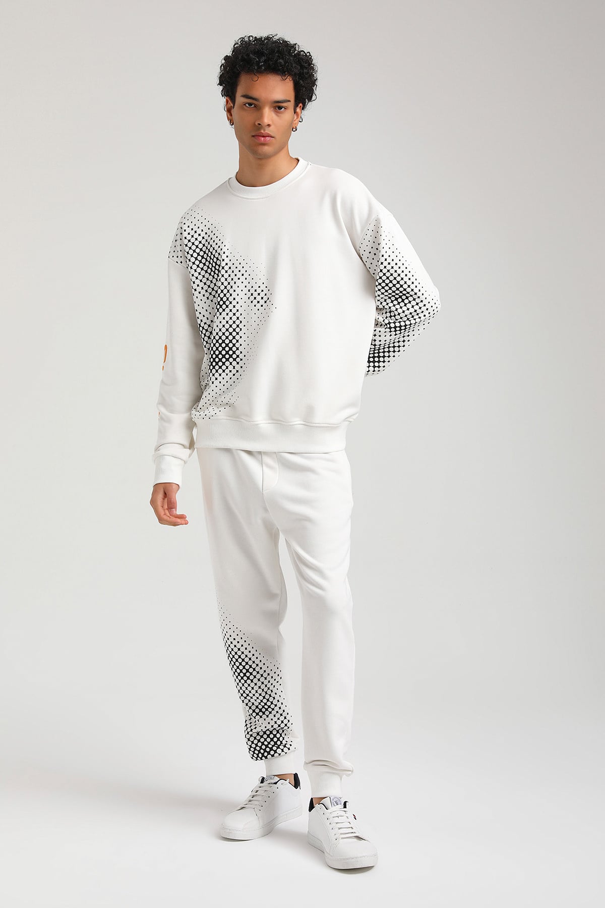 New World Polo Bisiklet Yaka Ekru Slim Fit Sweatshirt 23FWM60157