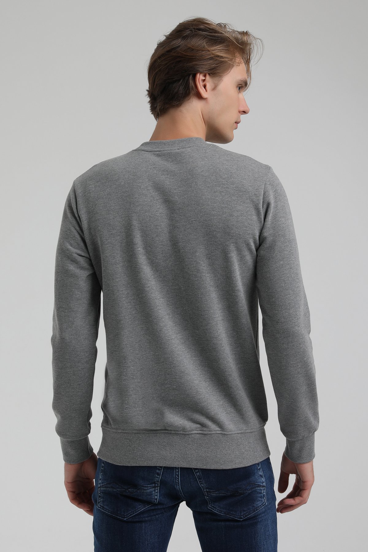 New World Polo Bisiklet Yaka Gri Regular Sweatshirt 22FWM60140