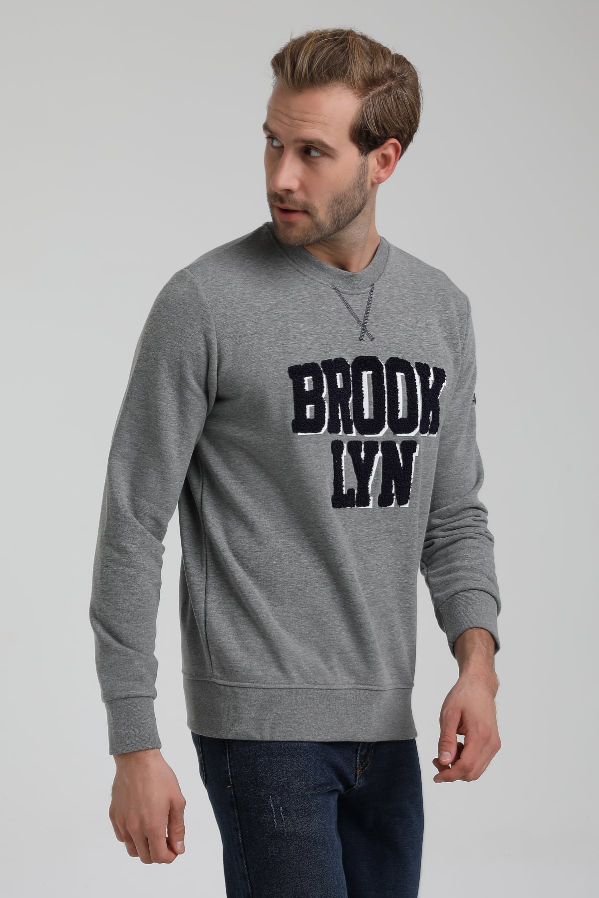 New World Polo Bisiklet Yaka Gri Slim Fit Sweatshirt 22FWM60120
