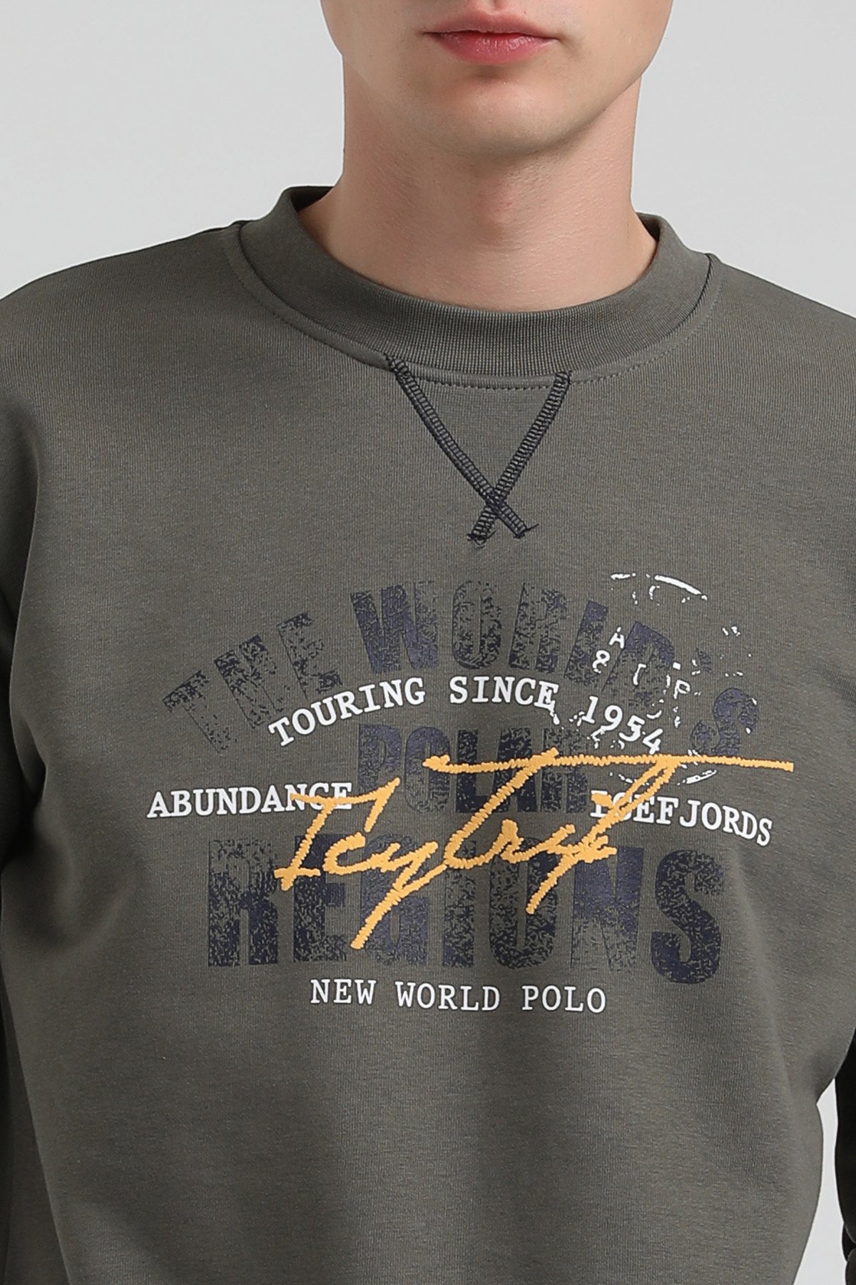 New World Polo Bisiklet Yaka Haki Regular Sweatshirt 22FWM60136