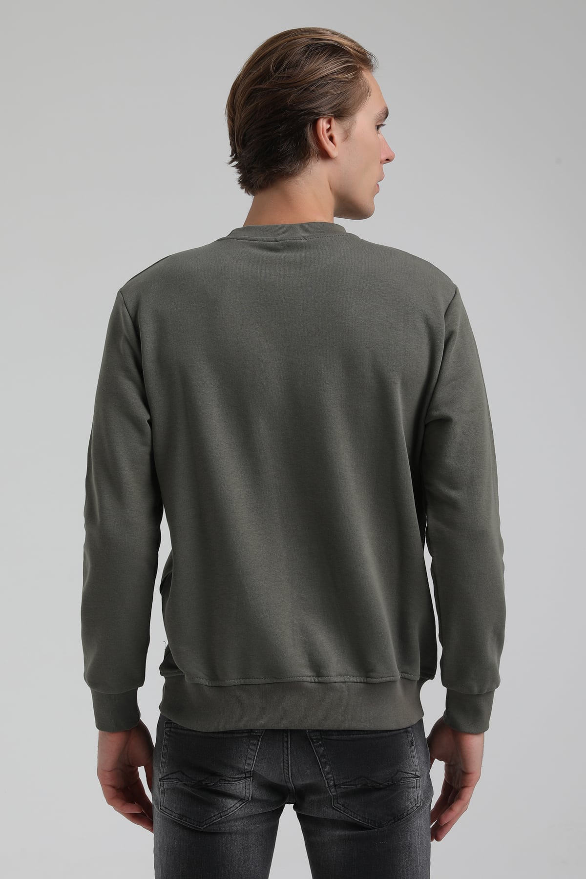 New World Polo Bisiklet Yaka Haki Regular Sweatshirt 22FWM60132