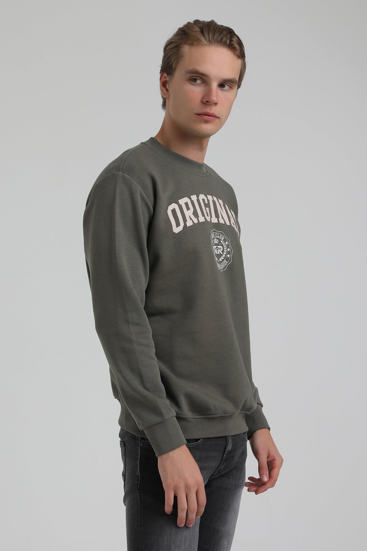 New World Polo Bisiklet Yaka Haki Regular Sweatshirt 22FWM60132