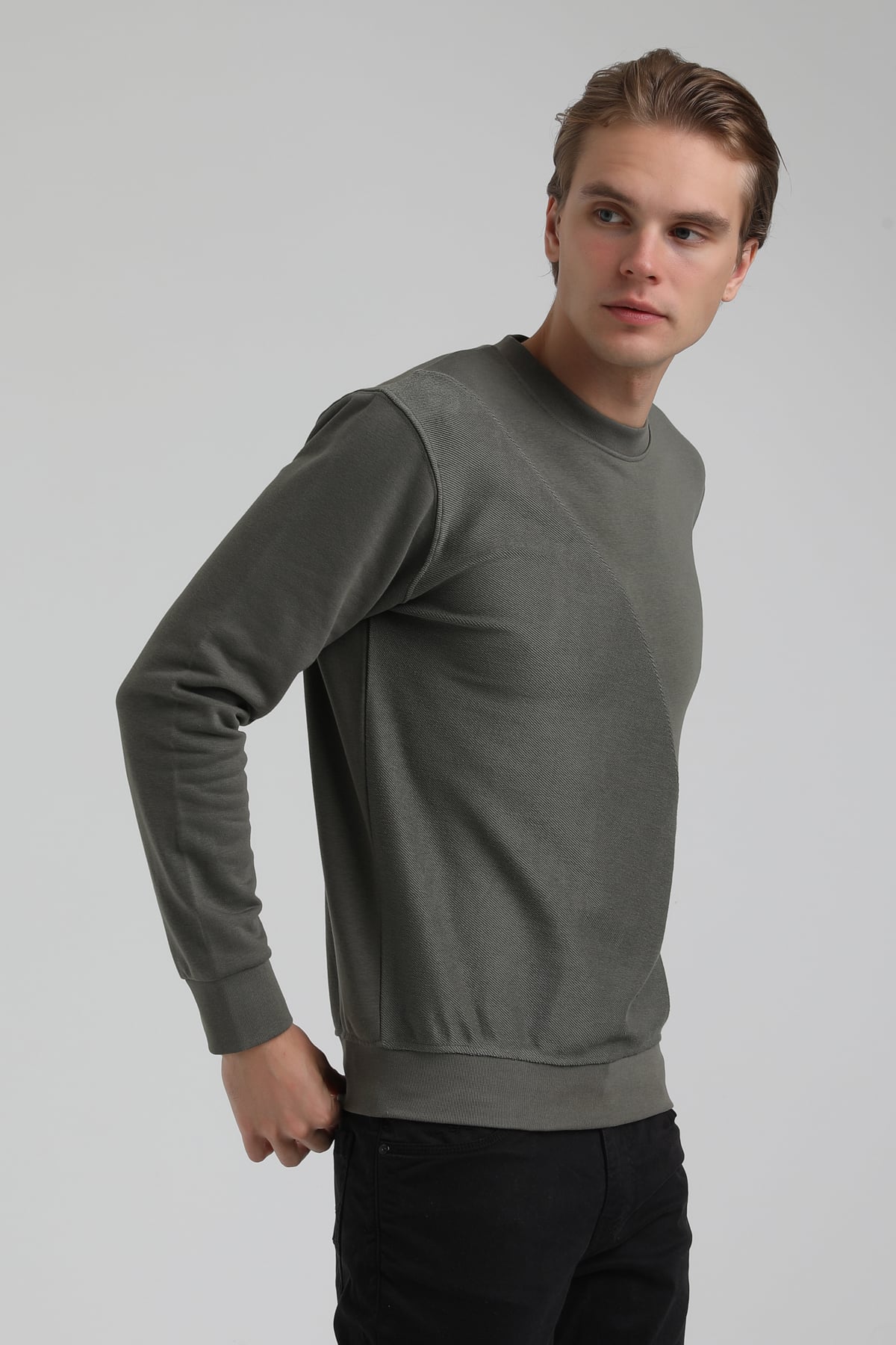 New World Polo Bisiklet Yaka Haki Regular Sweatshirt 22FWM60125
