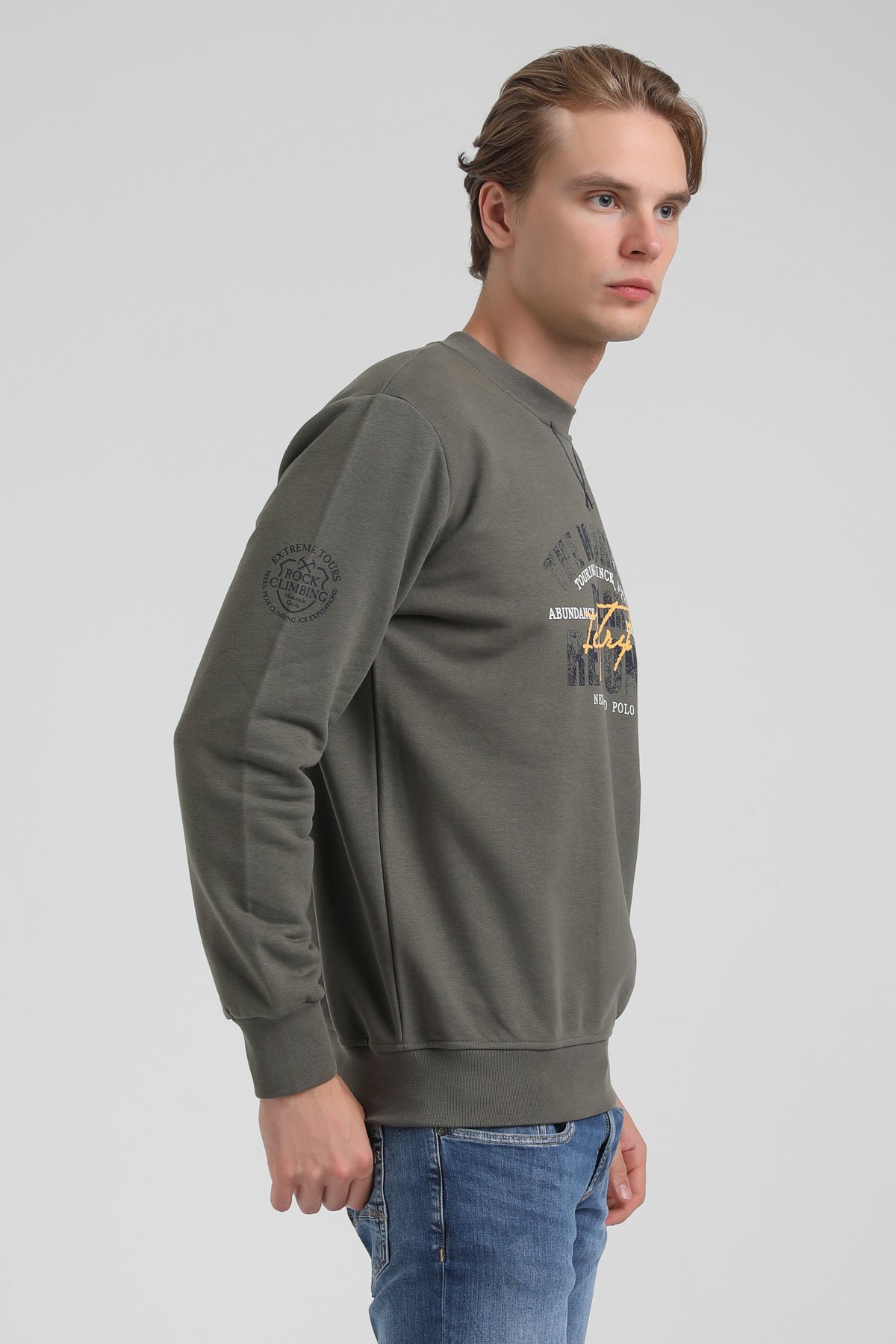 New World Polo Bisiklet Yaka Haki Regular Sweatshirt 22FWM60136