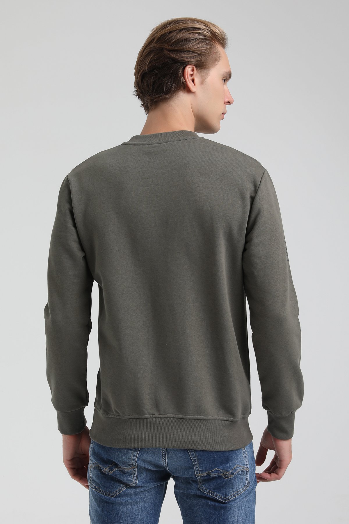 New World Polo Bisiklet Yaka Haki Regular Sweatshirt 22FWM60136