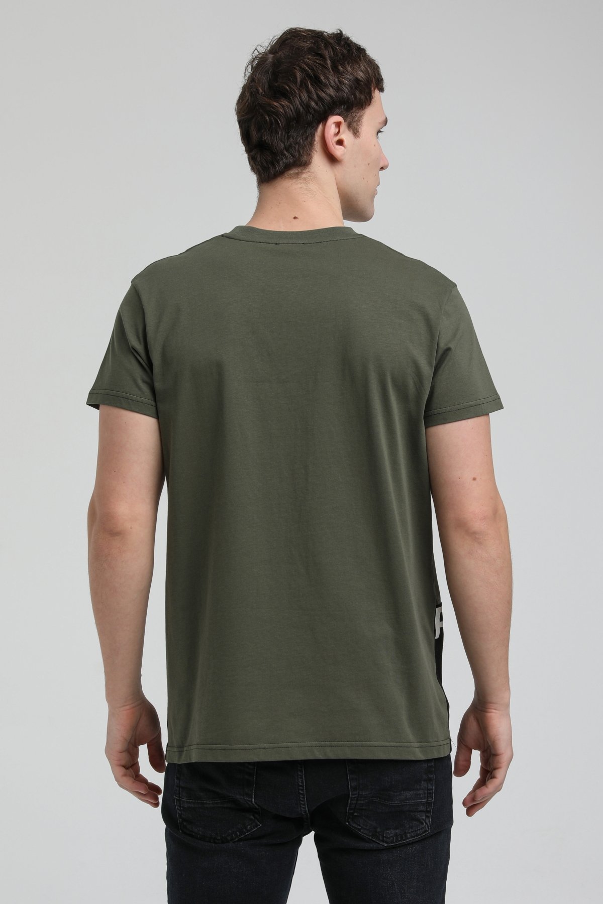 New World Polo Bisiklet Yaka Haki Slim Fit Tişört 23SSM20310
