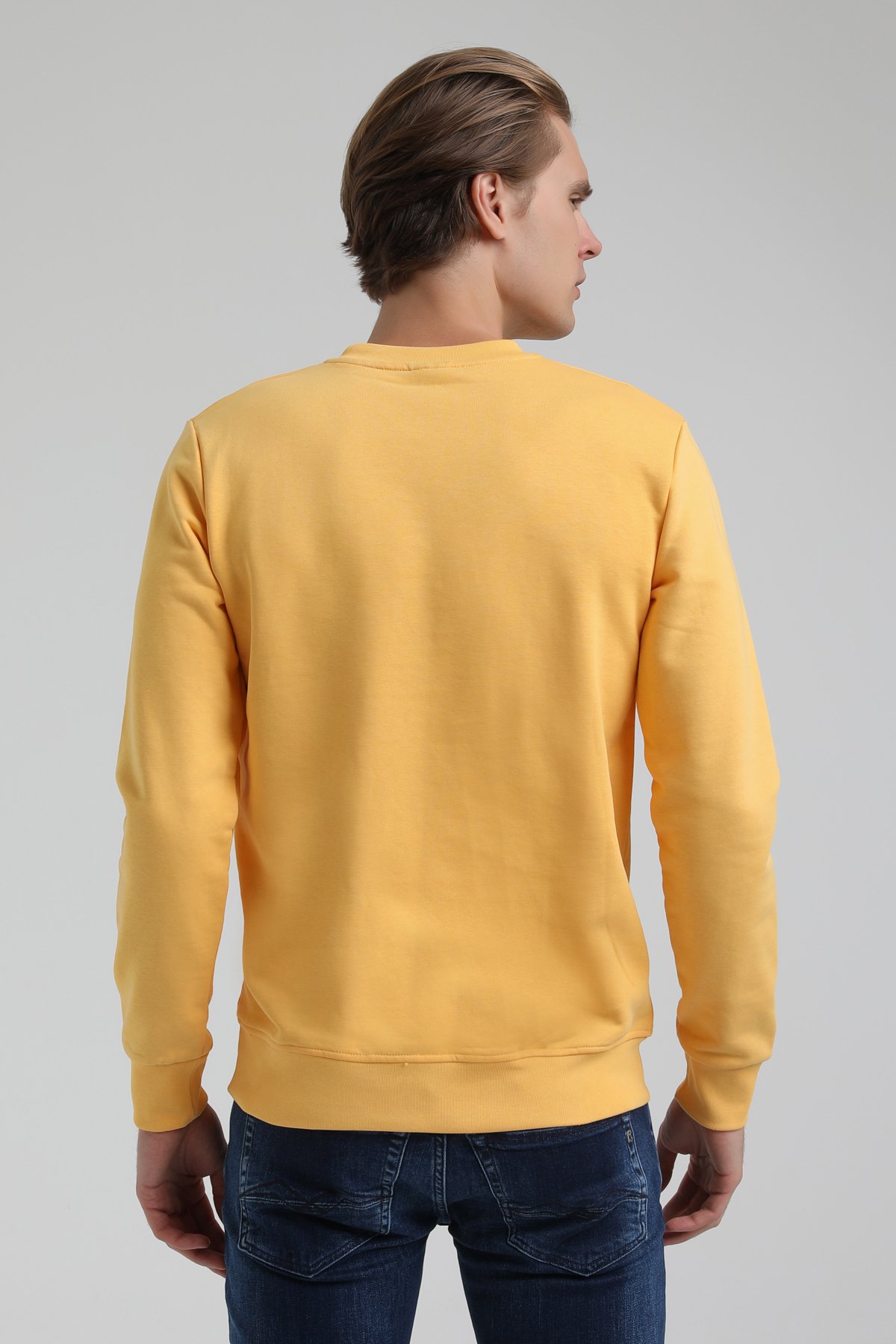 New World Polo Bisiklet Yaka Hardal Regular Sweatshirt 22FWM60124