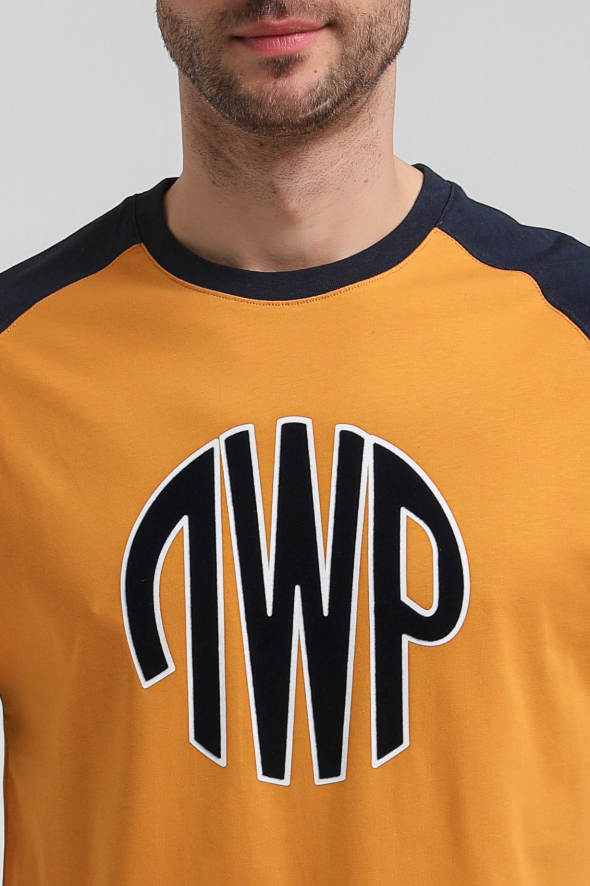 New World Polo Bisiklet Yaka Hardal Slim Fit Tişört 23SSM20301