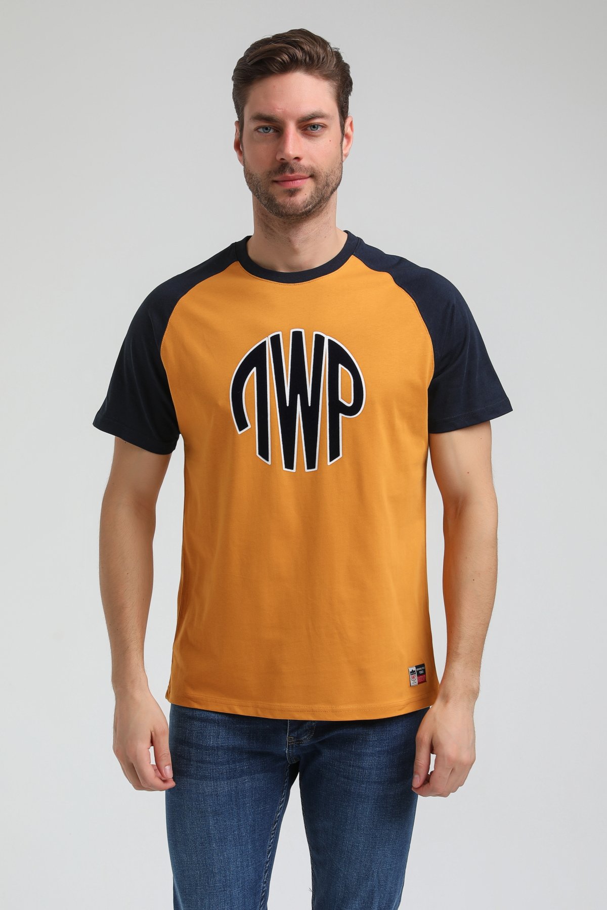 New World Polo Bisiklet Yaka Hardal Slim Fit Tişört 23SSM20301