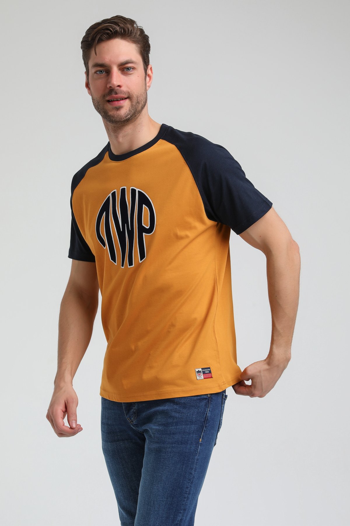 New World Polo Bisiklet Yaka Hardal Slim Fit Tişört 23SSM20301
