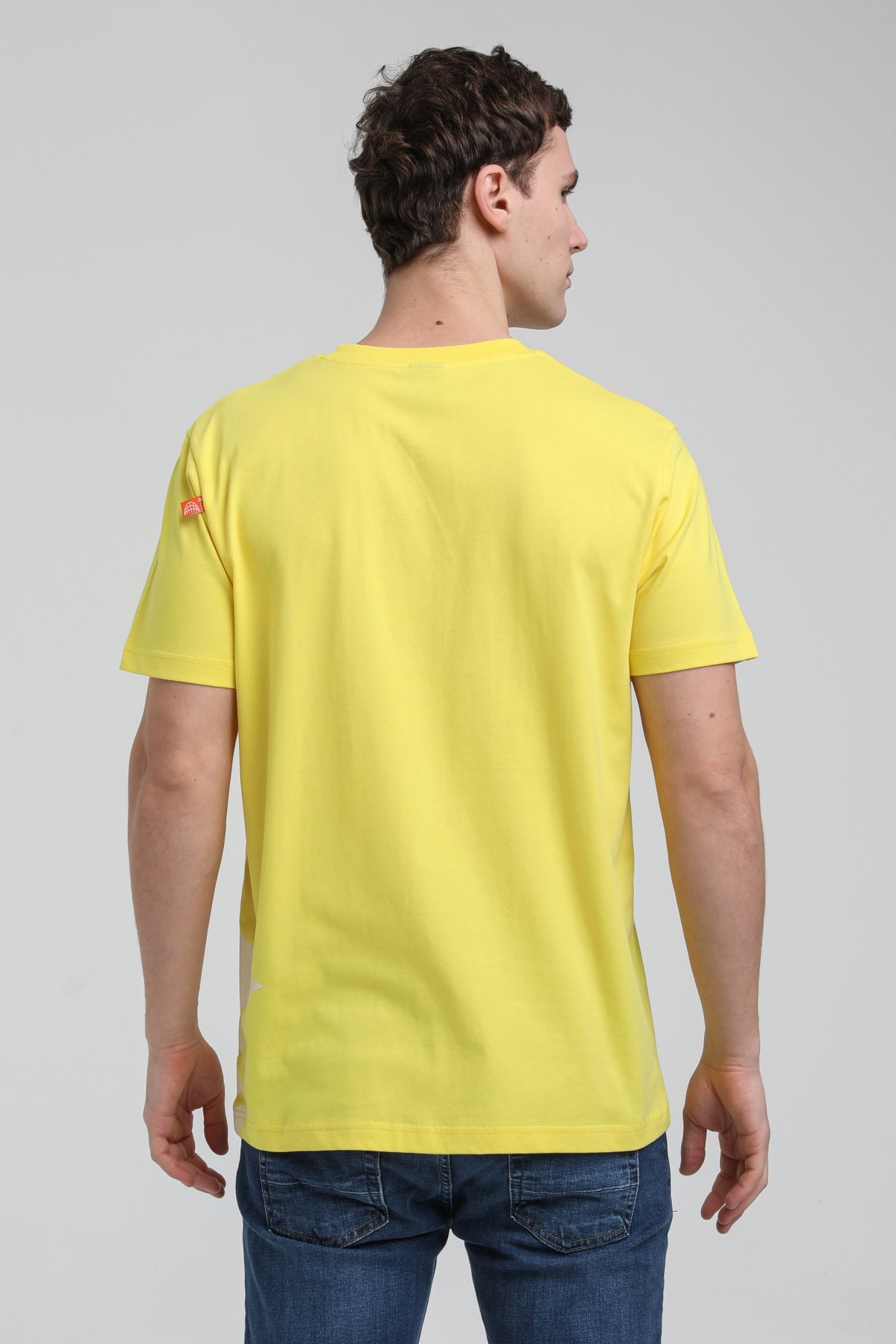 New World Polo Bisiklet Yaka Sarı Slim Fit Tişört 23SSM20324