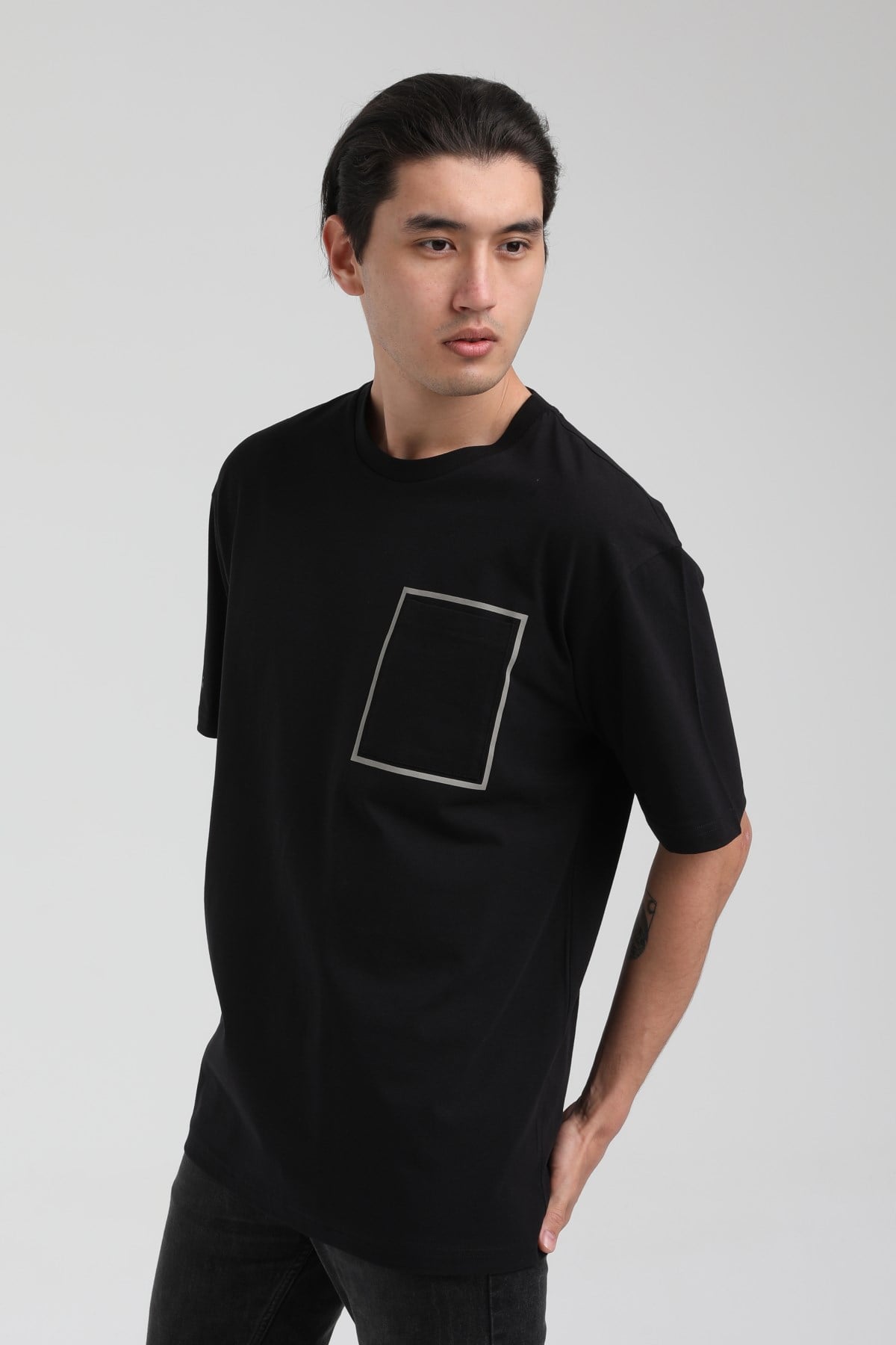 New World Polo Bisiklet Yaka Siyah Oversize Tişört 22.01.T4.006