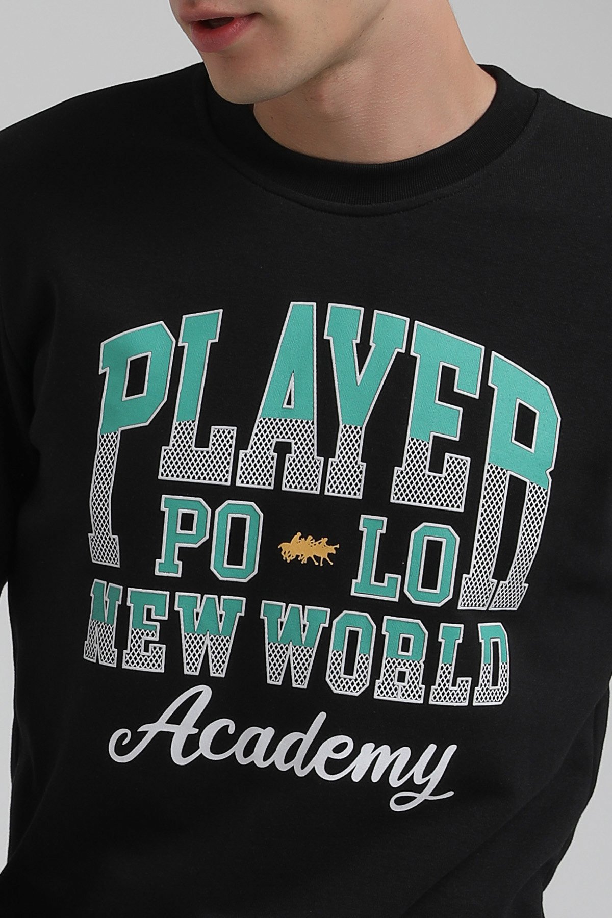 New World Polo Bisiklet Yaka Siyah Regular Sweatshirt 22FWM60137