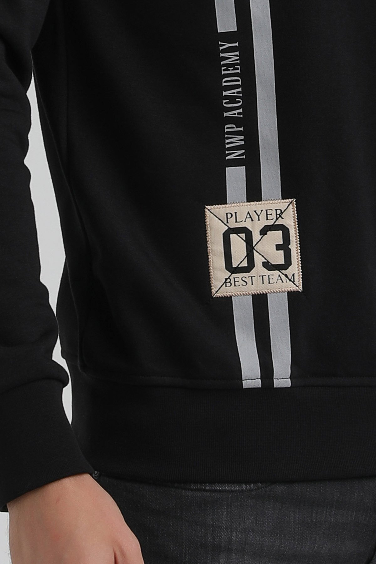 New World Polo Bisiklet Yaka Siyah Regular Sweatshirt 22FWM60140