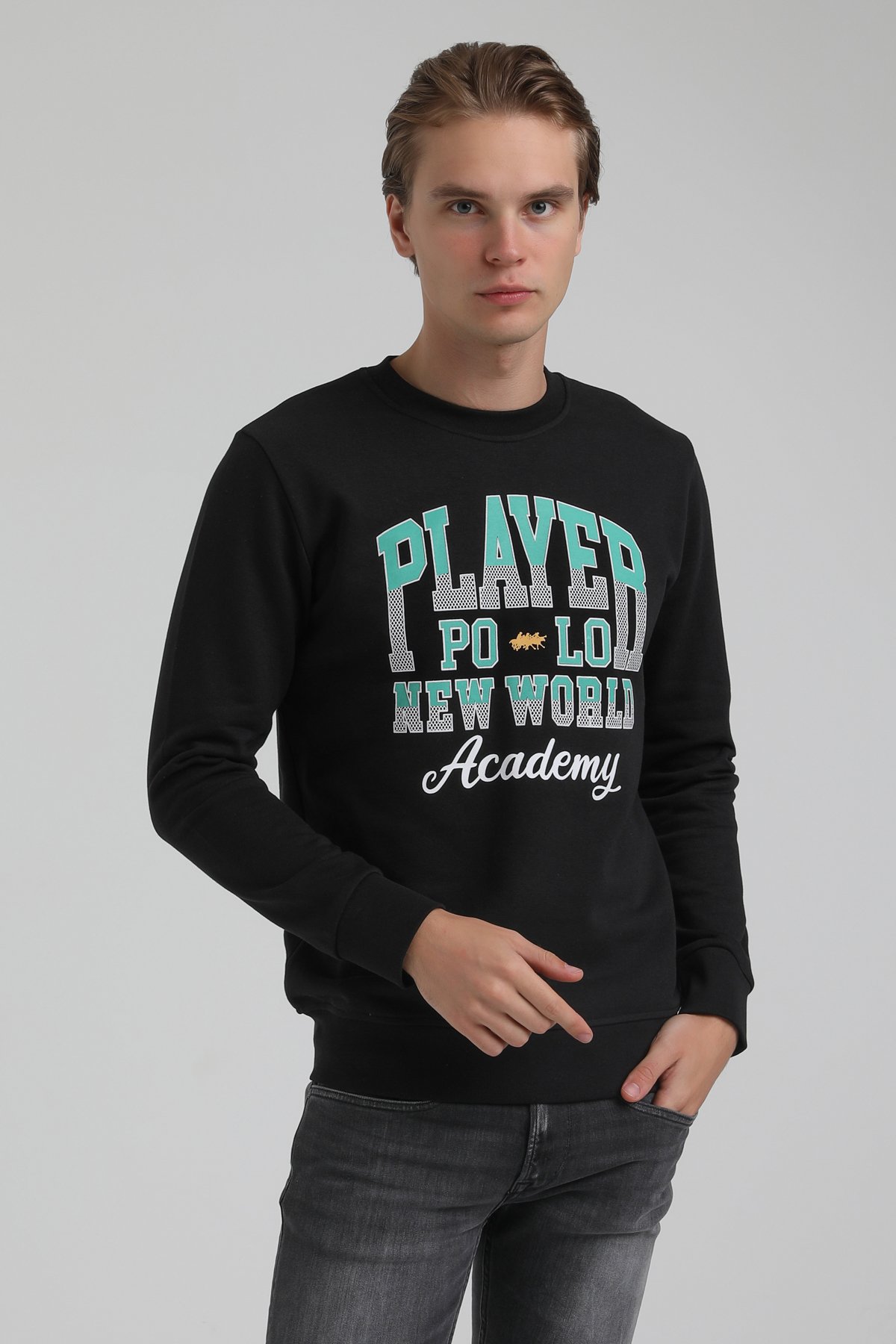 New World Polo Bisiklet Yaka Siyah Regular Sweatshirt 22FWM60137