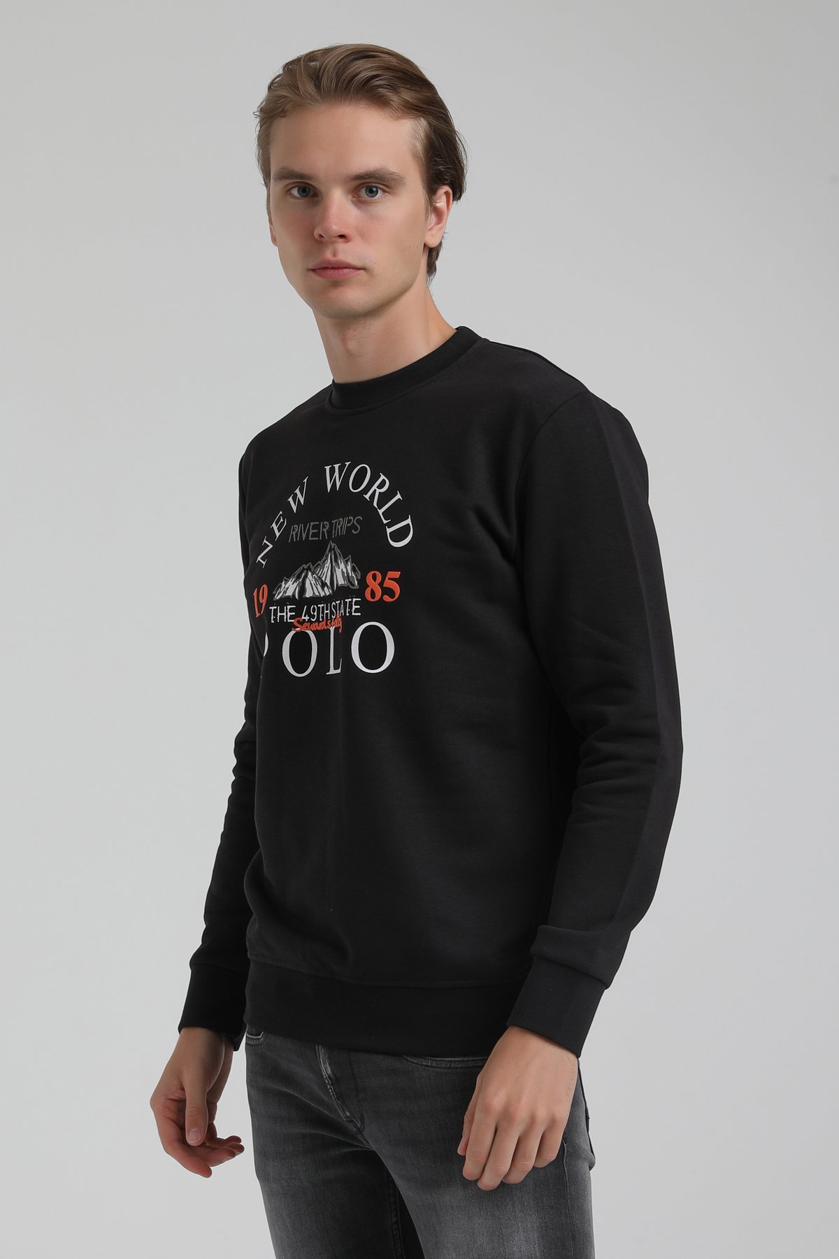New World Polo Bisiklet Yaka Siyah Regular Sweatshirt 22FWM60133