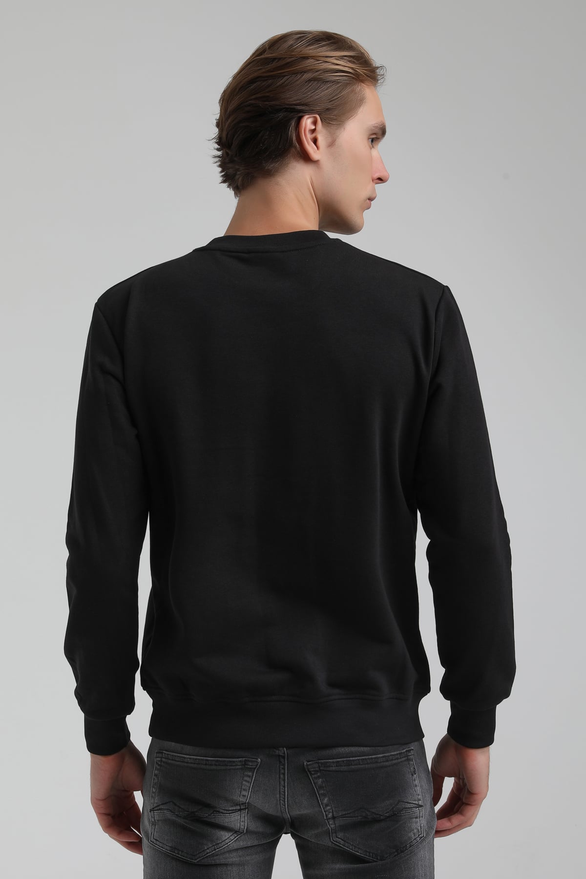 New World Polo Bisiklet Yaka Siyah Regular Sweatshirt 22FWM60117