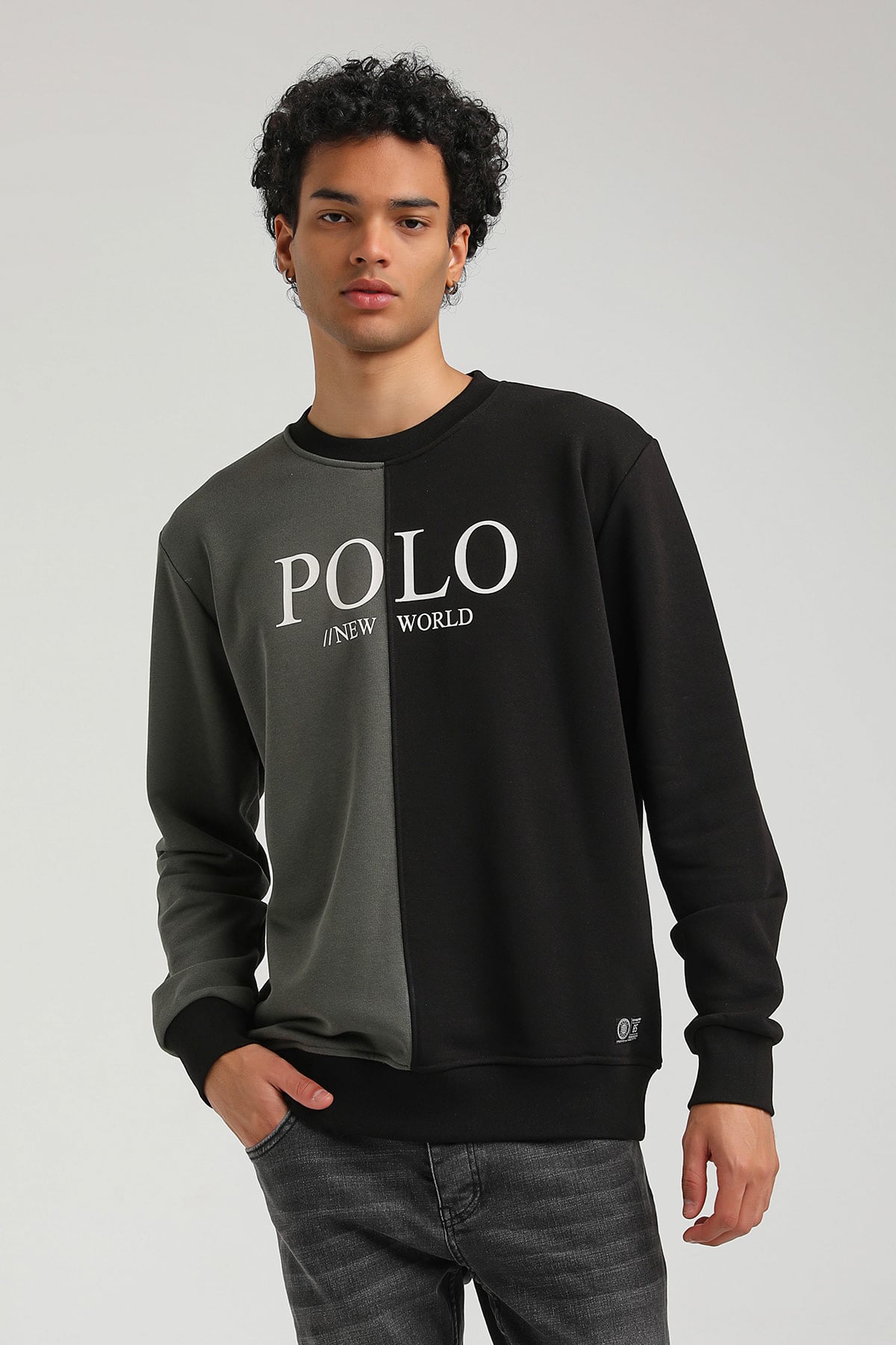 New World Polo Bisiklet Yaka Siyah Slim Fit Sweatshirt 23FWM60167