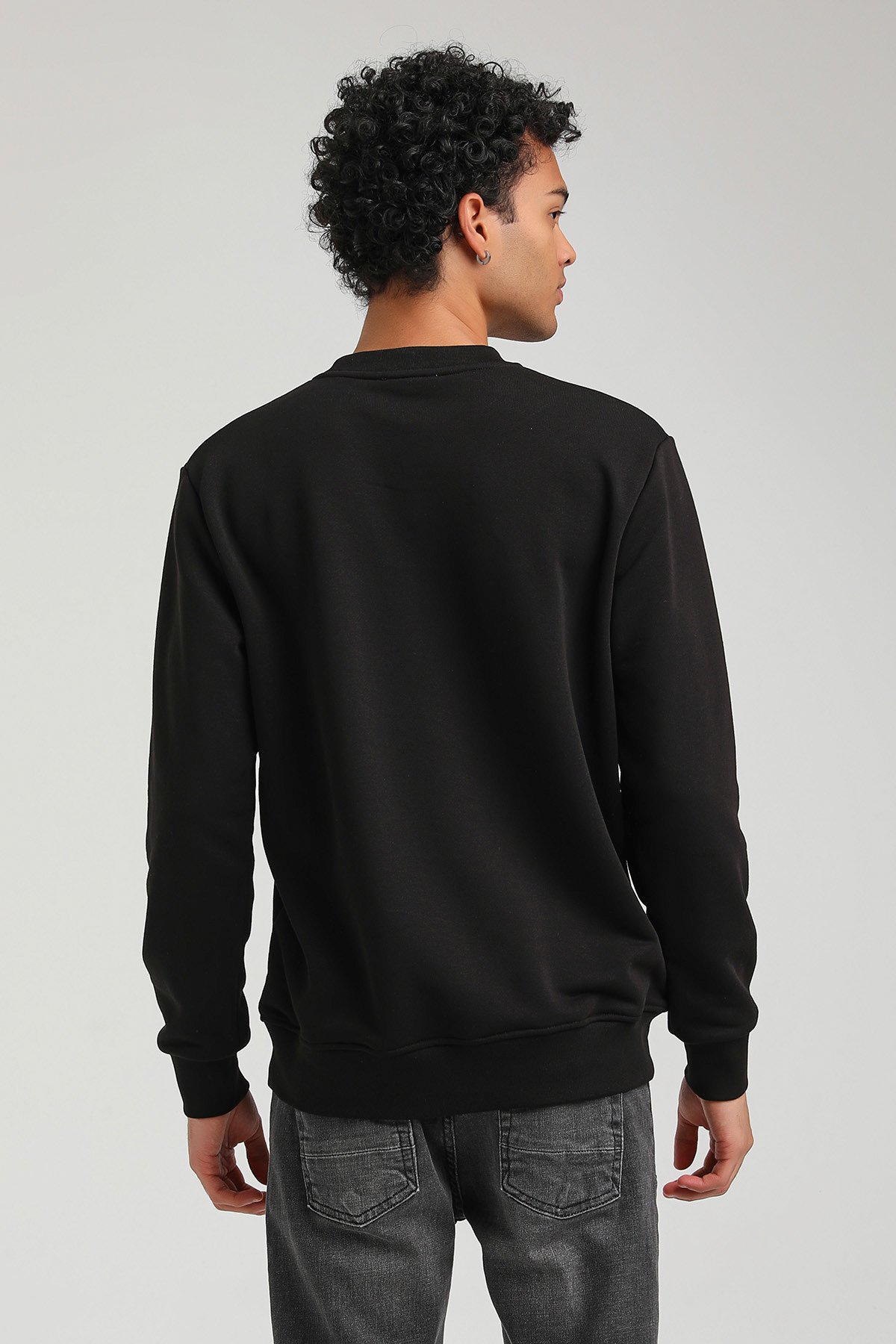New World Polo Bisiklet Yaka Siyah Slim Fit Sweatshirt 23FWM60155