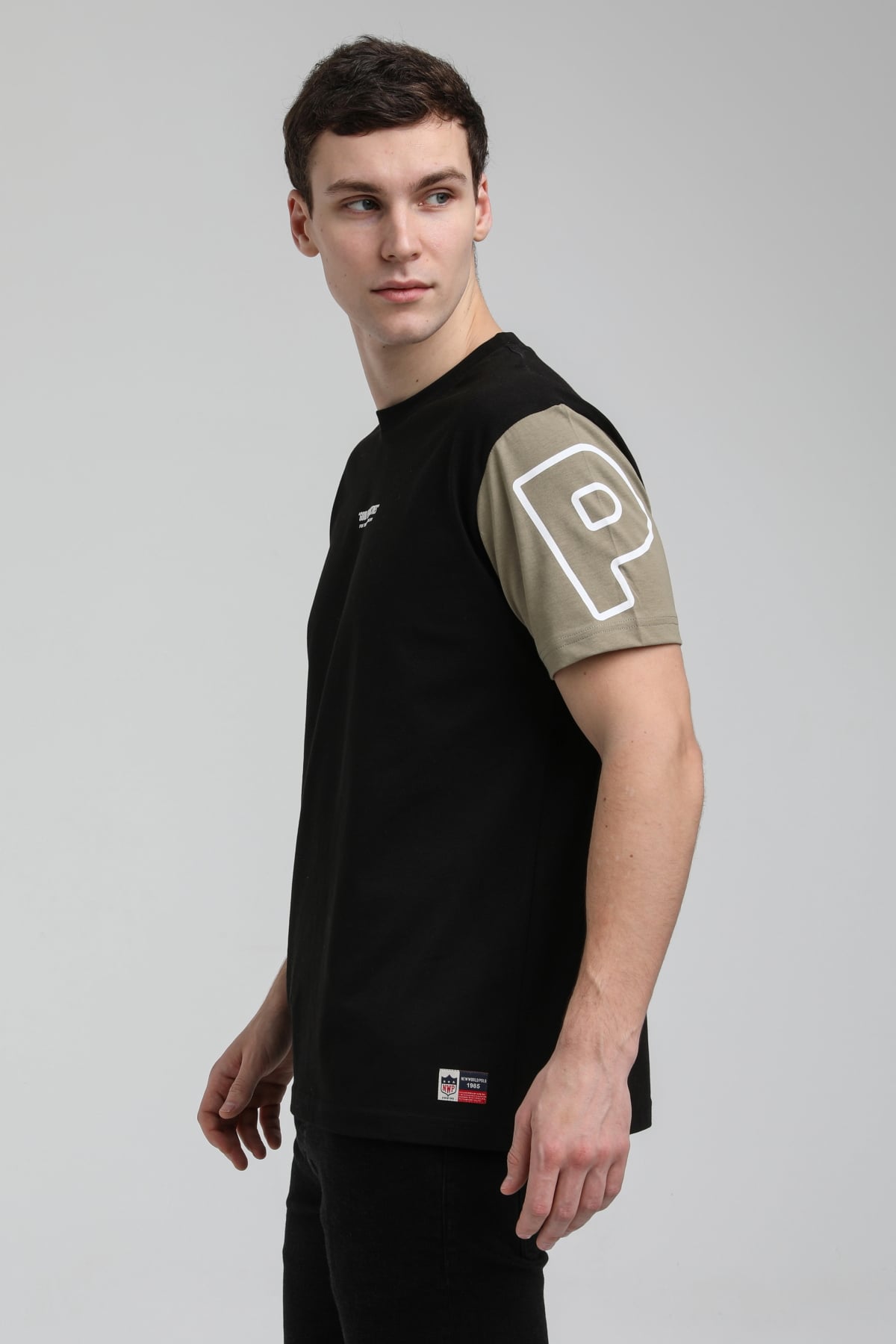 New World Polo Bisiklet Yaka Siyah Slim Fit Tişört 23SSM20326