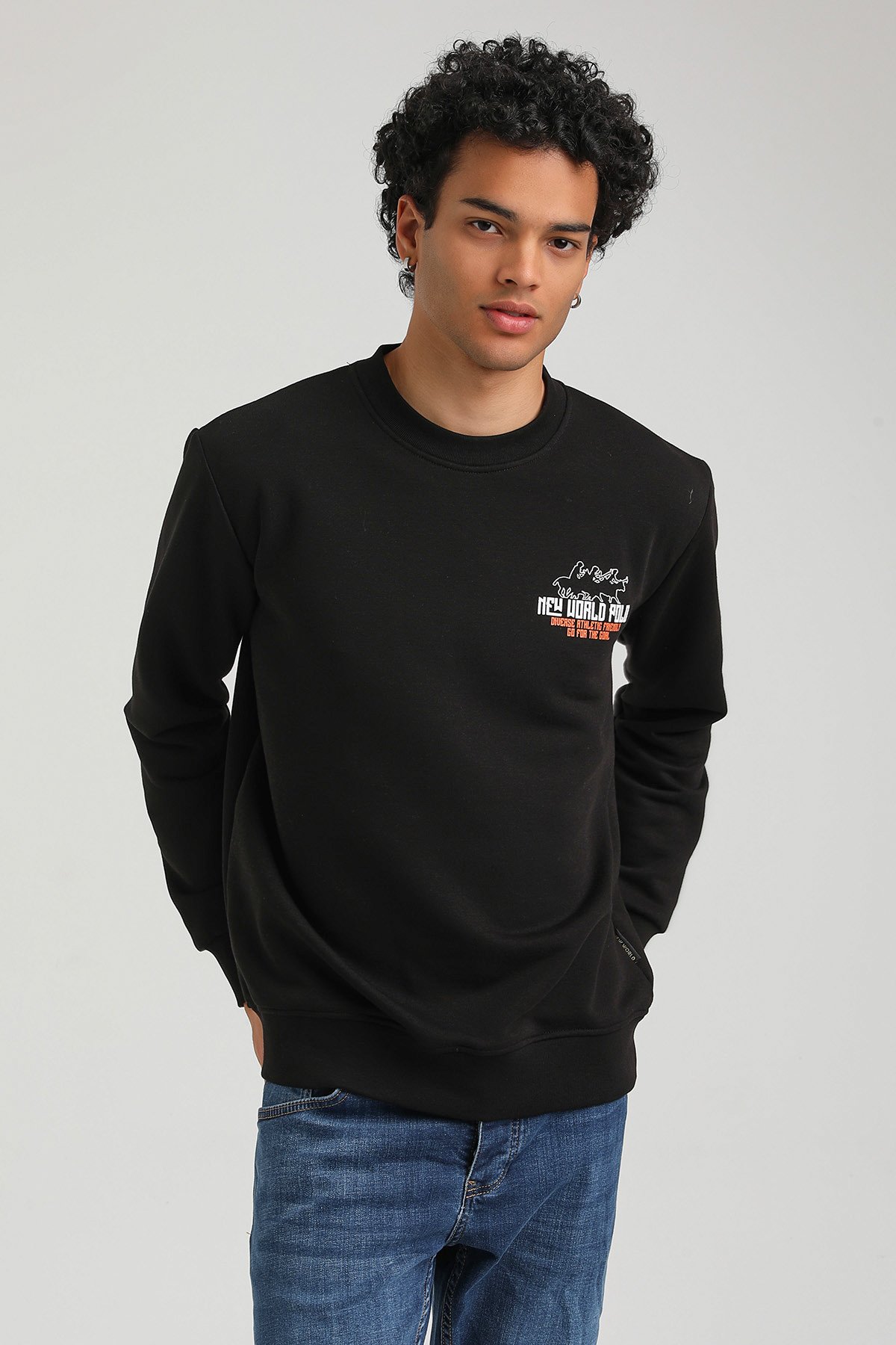 New World Polo Bisiklet Yaka Siyah Slim Fit Sweatshirt 23FWM60158