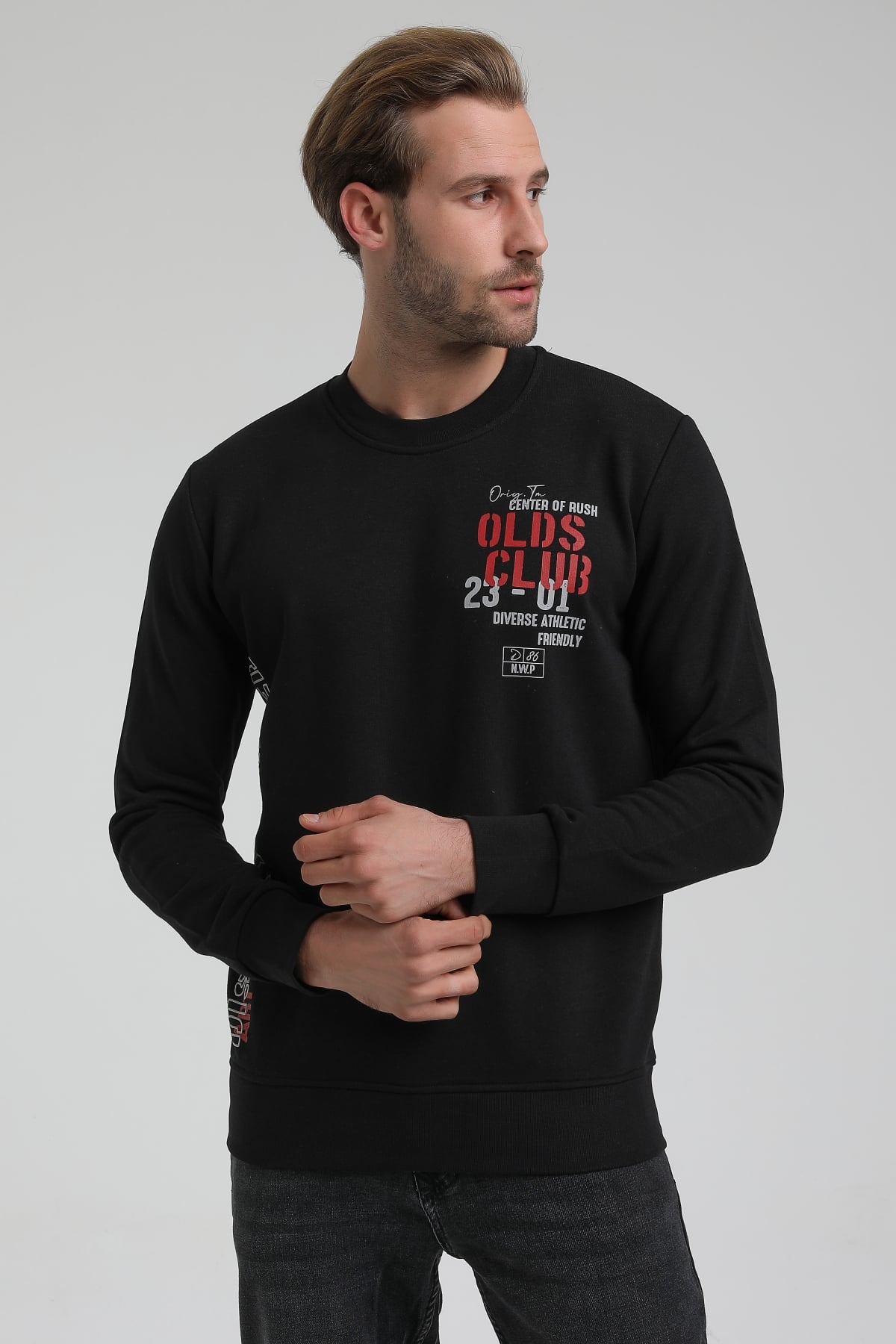 New World Polo Bisiklet Yaka Siyah Slim Fit Sweatshirt 22FWM60122
