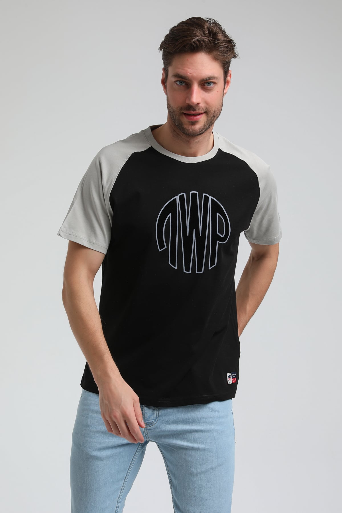 New World Polo Bisiklet Yaka Siyah Slim Fit Tişört 23SSM20301