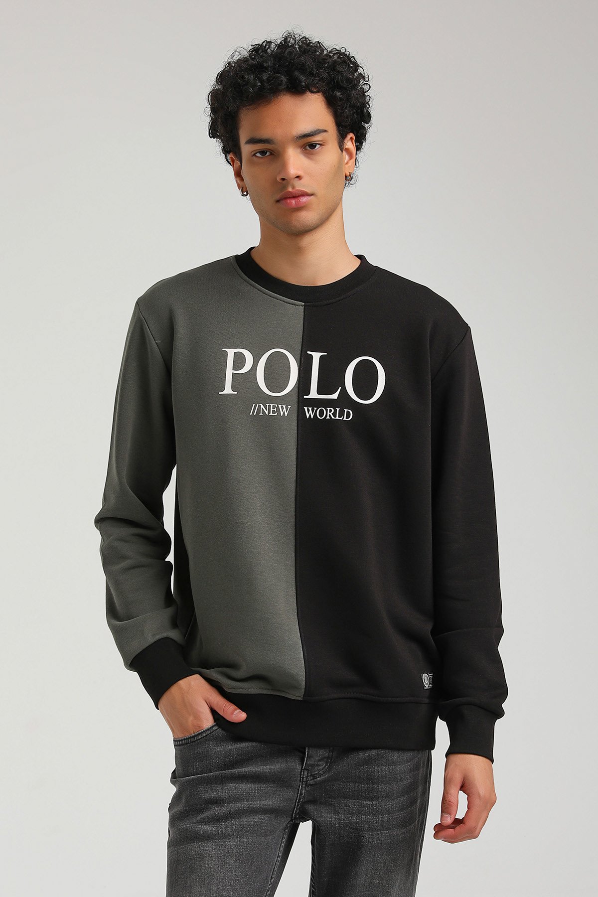 New World Polo Bisiklet Yaka Siyah Slim Fit Sweatshirt 23FWM60167