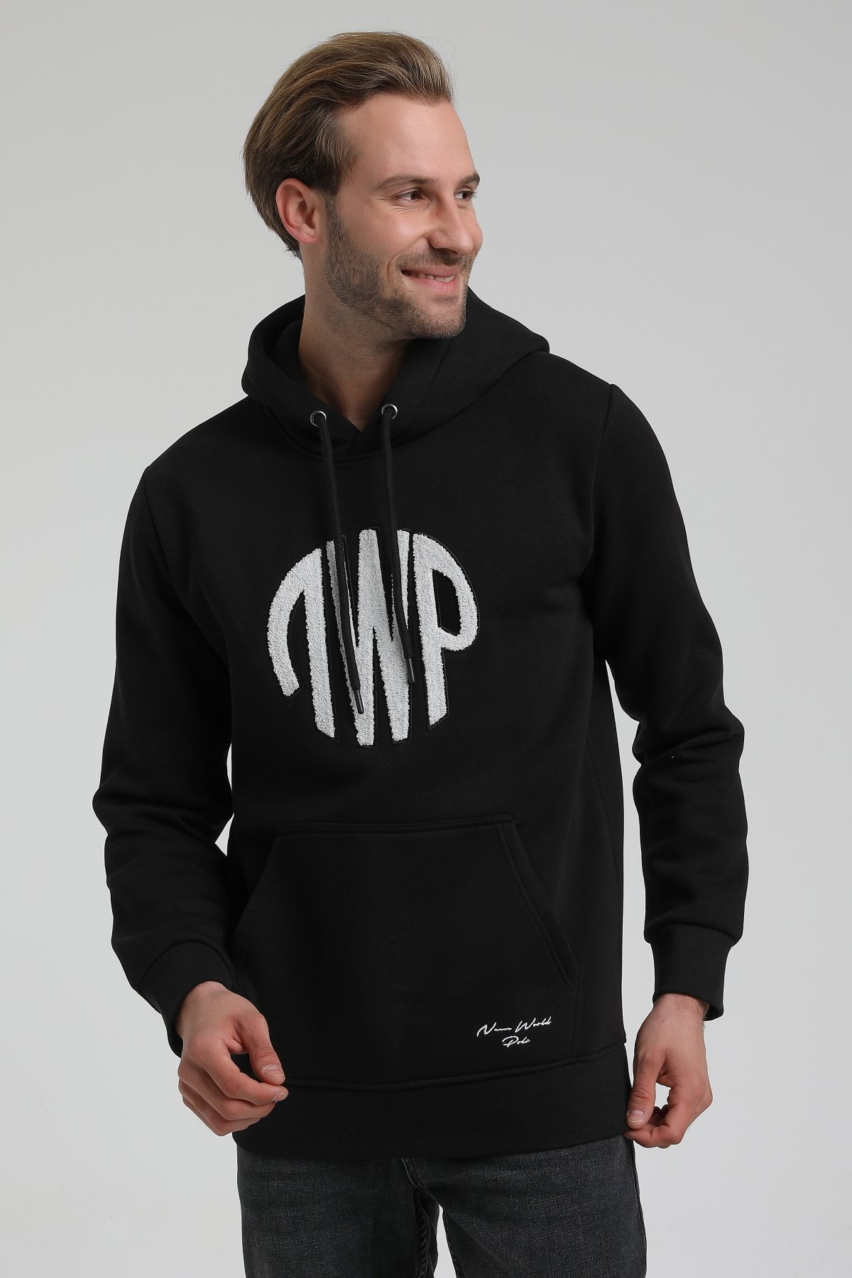 New World Polo Bisiklet Yaka Siyah Slim Fit Sweatshirt 22FWM64037