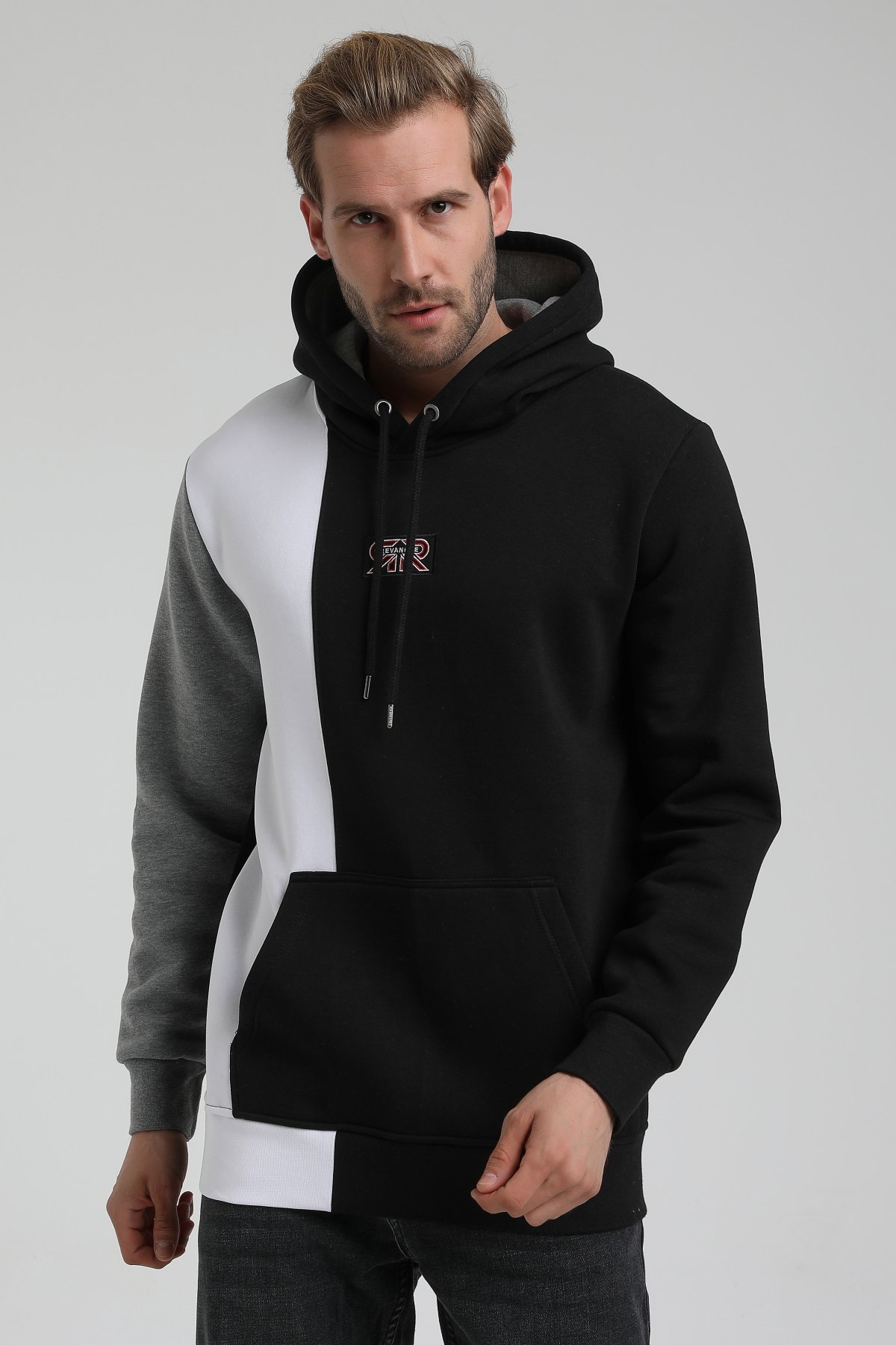 New World Polo Kapşonlu Siyah Slim Fit Sweatshirt 22FWM64033