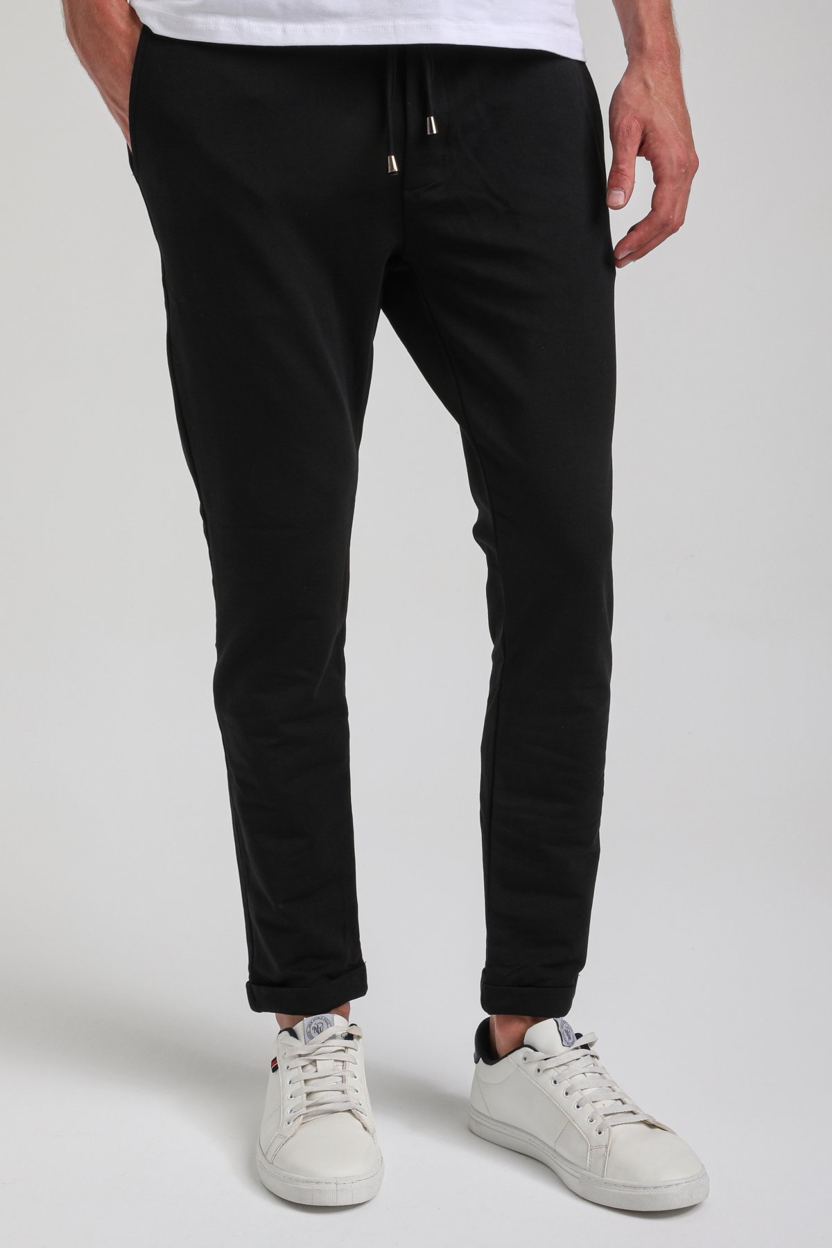 Pantolon Siyah Slim Fit Pantolon 24SSM40001