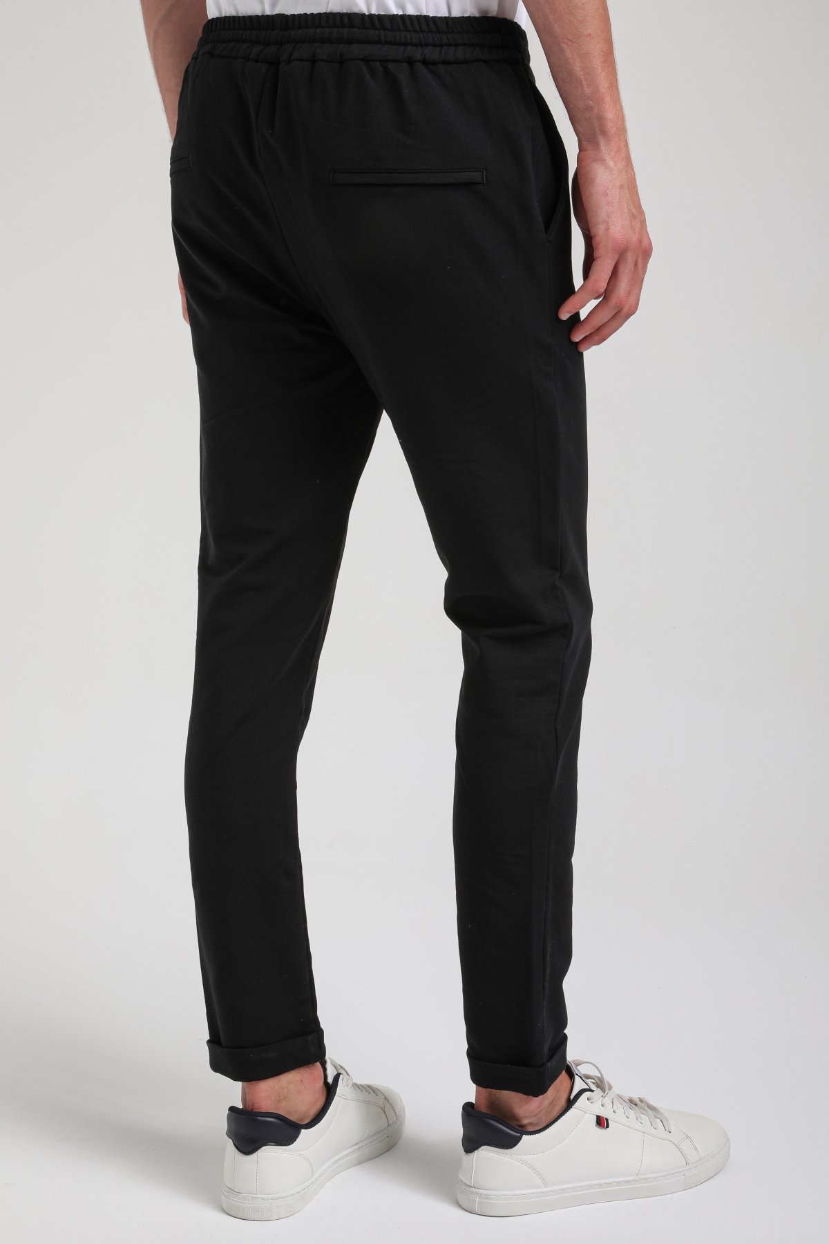 Pantolon Siyah Slim Fit Pantolon 24SSM40001